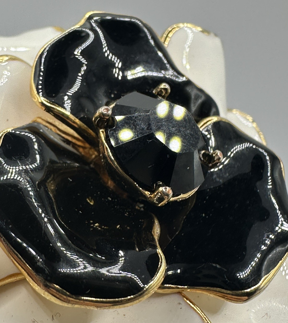 Kenneth Jay Lane KJL Black White Camellia Floral Cuff Bracelet Gold Plated Vtg