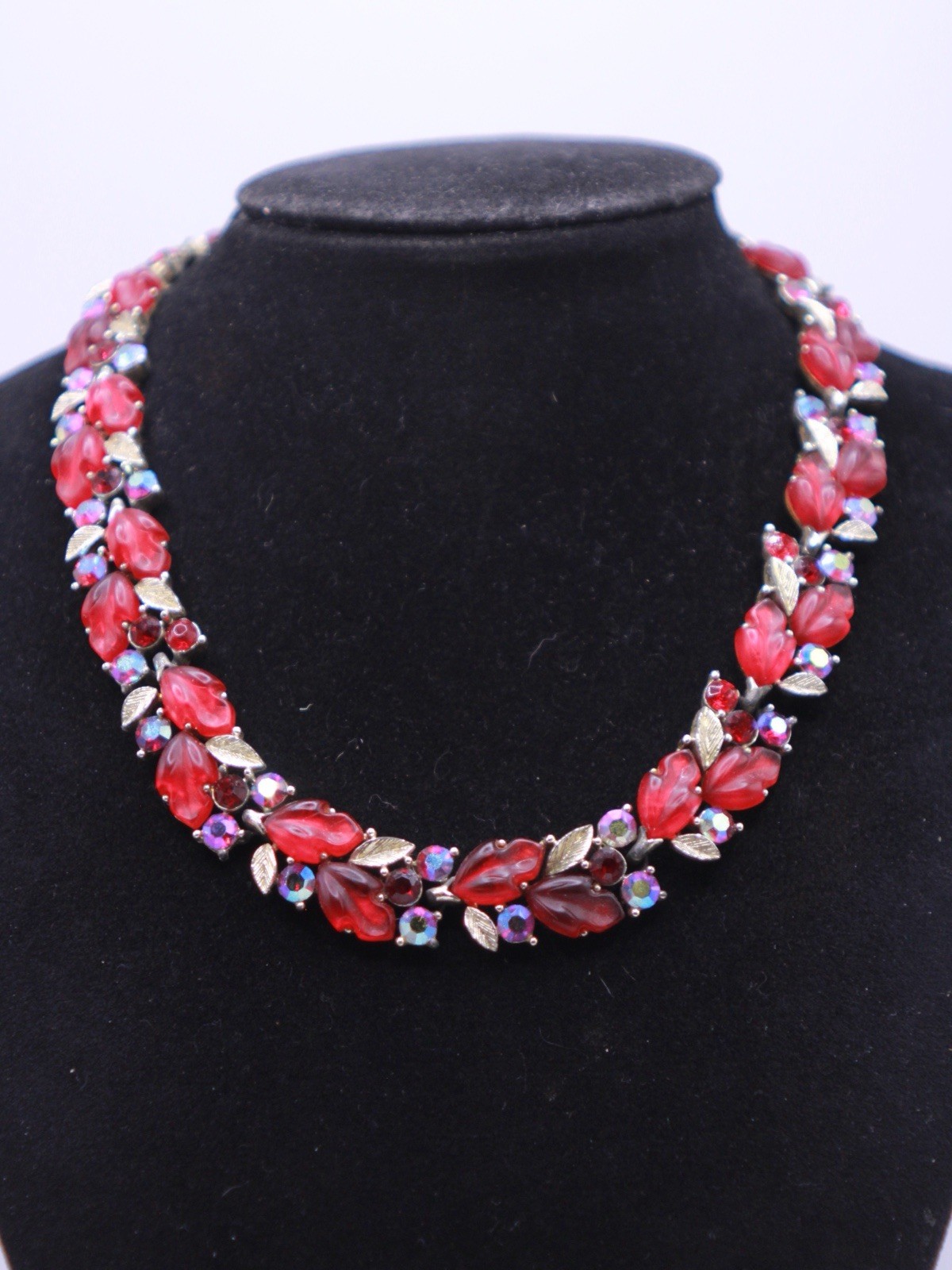 Vintage Lisner Red Oak Leaf Thermoset Rhinestone necklace 16”