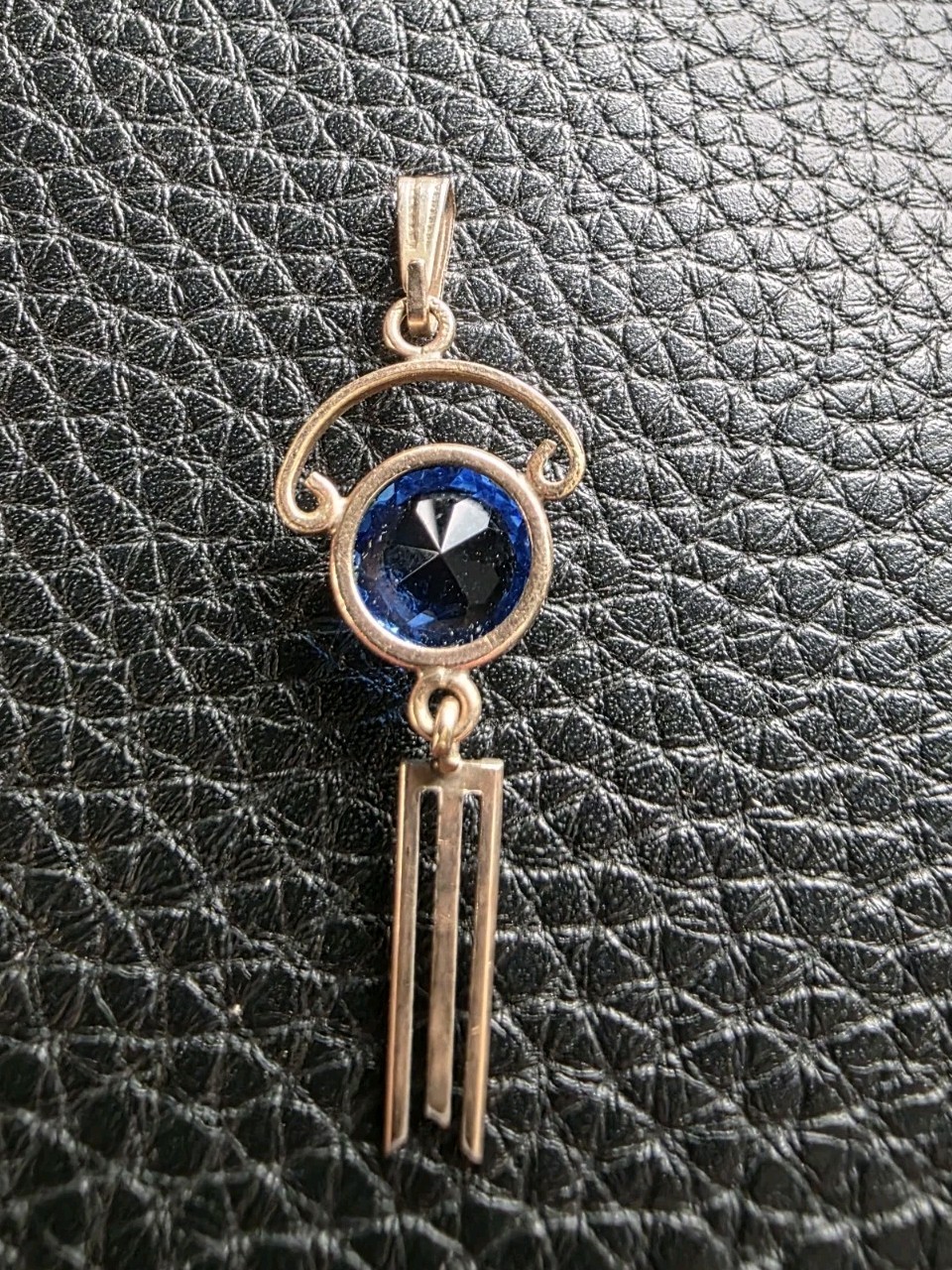 1940’s Vintage Art Deco Gold Dangle Drop Pendant Bezel Set Blue Stone Charm