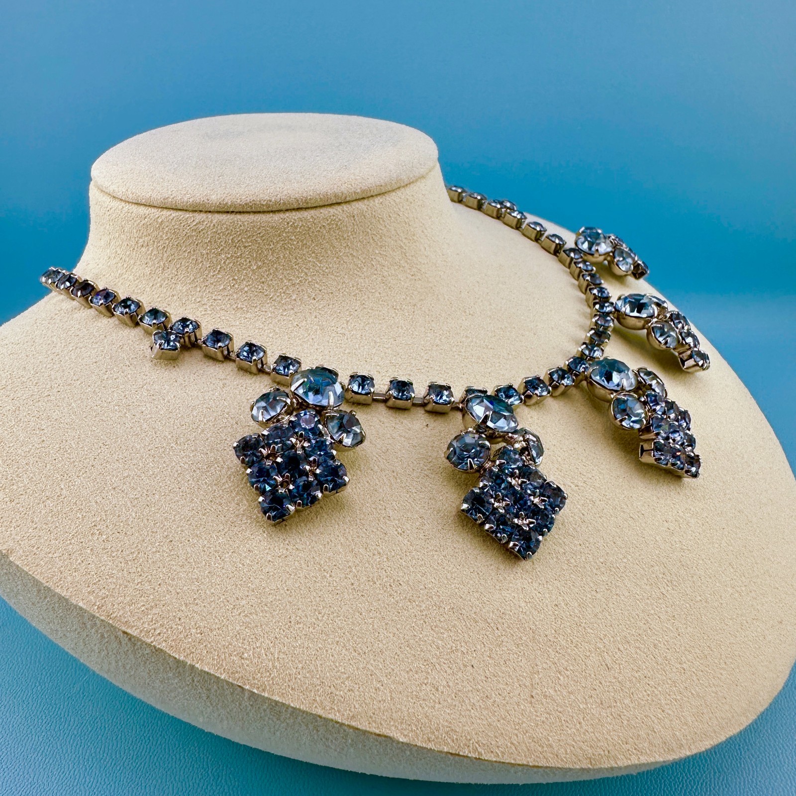 Vintage Blue Rhinestone Collar Necklace Prong Set Cup Chain Cluster Drops 14″