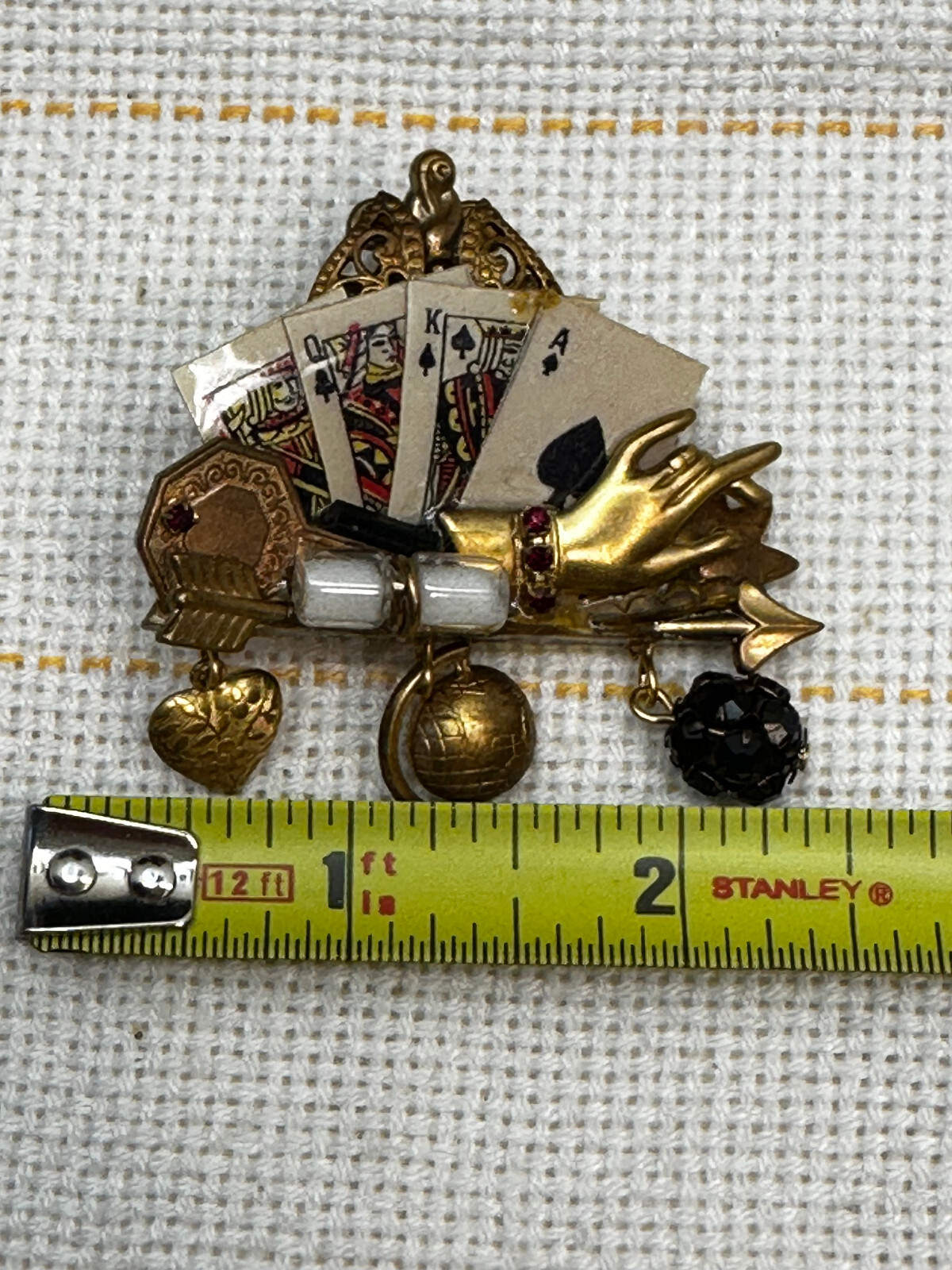 JOHN WIND MAXIMAL ART RARE ASSEMBLAGE 80-90’S BROOCH HOUR GLASS POKER HAND