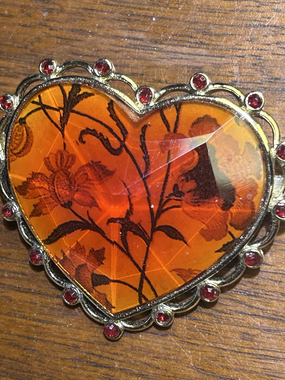 Vtg Valentine’s Day Goldtone Heart Brooch Signed Liz Claiborne Red With Flowers