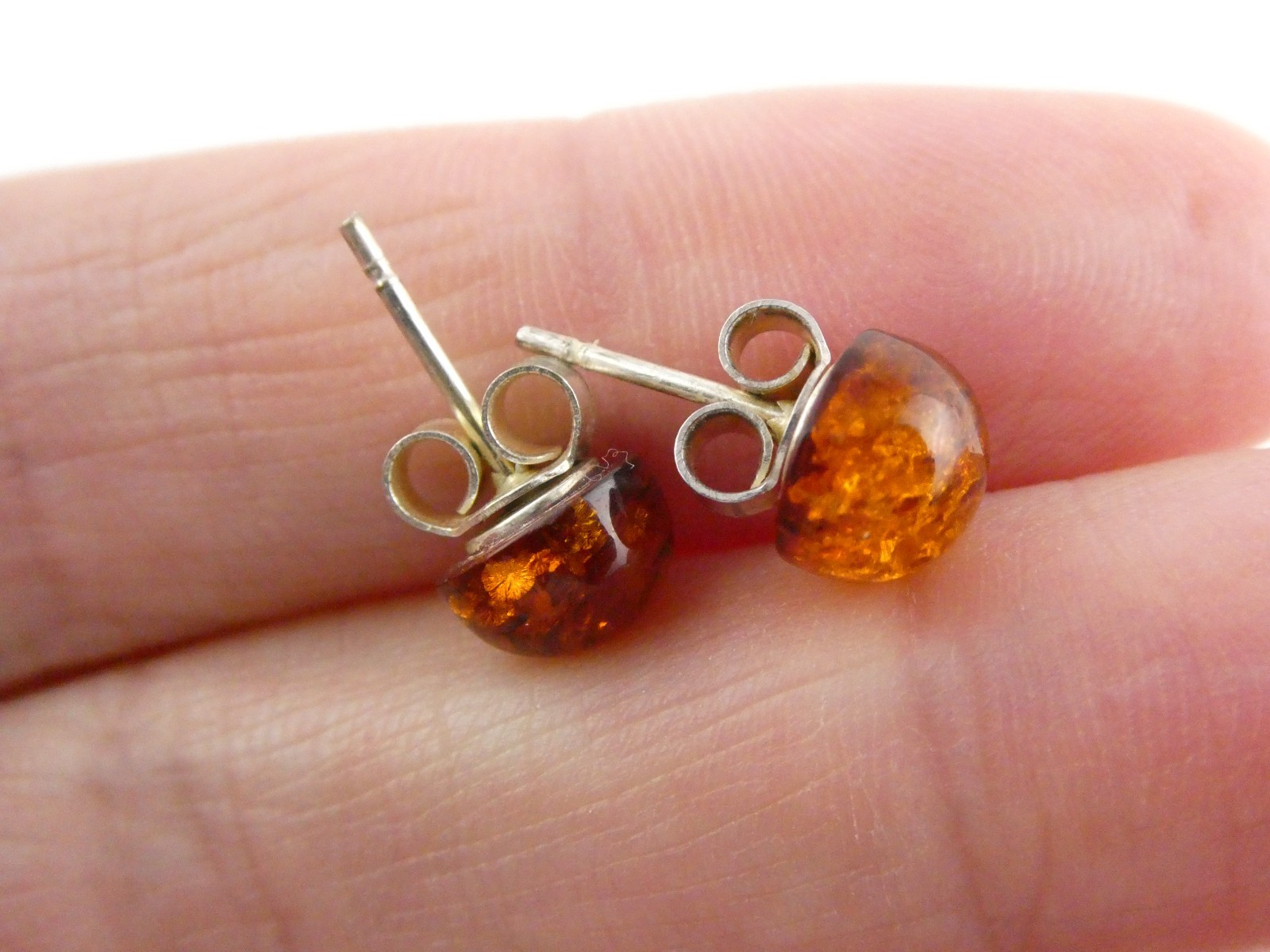 Vintage Sterling Silver Baltic Amber Stud Earrings 925 TWO DIFFERENT COLORS 8mm