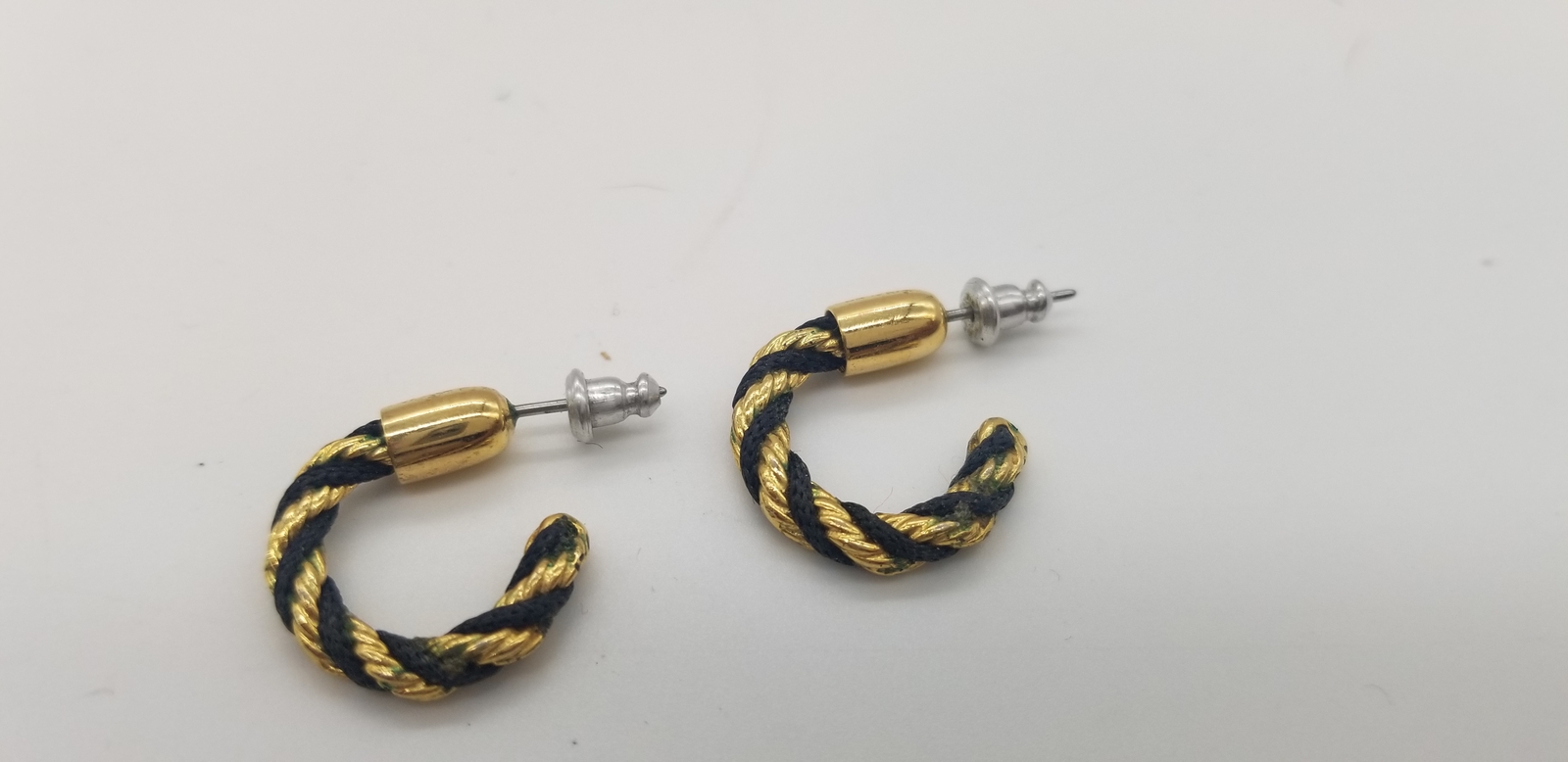 Vintage Lot Of 3 Pairs Of Gold Tone & Black Pierced Earrings Different Shapes A2