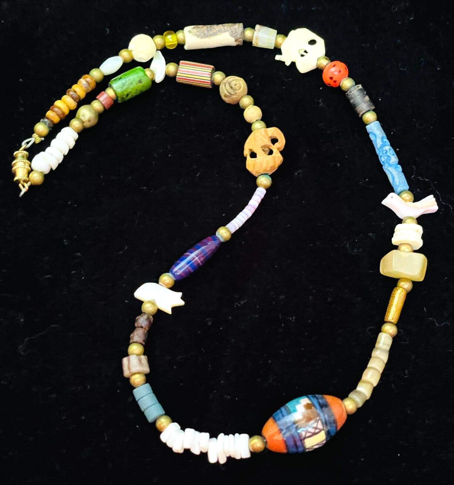 VTG Carved Birds Animals Tribal Ethnic Fetish Necklace Wood Ceramic Shell Boho