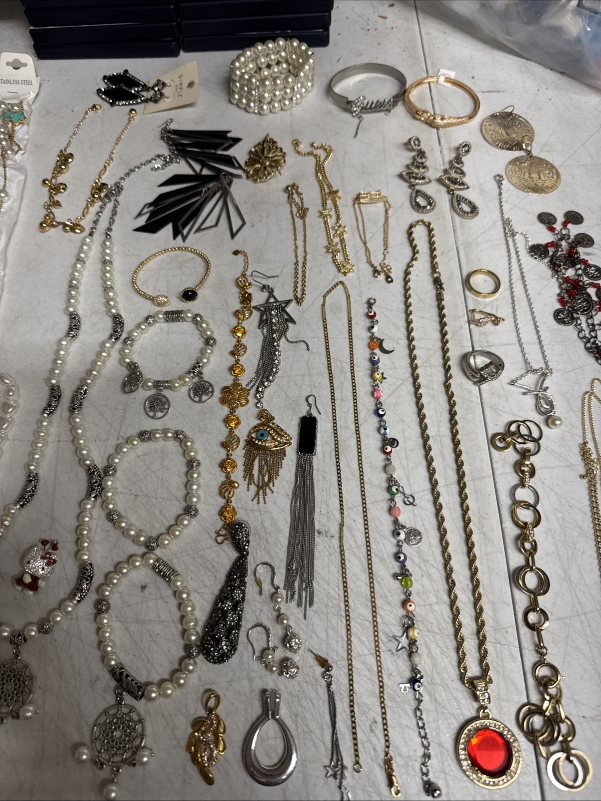 Lot Of Mix Vintage JEWERLY #6