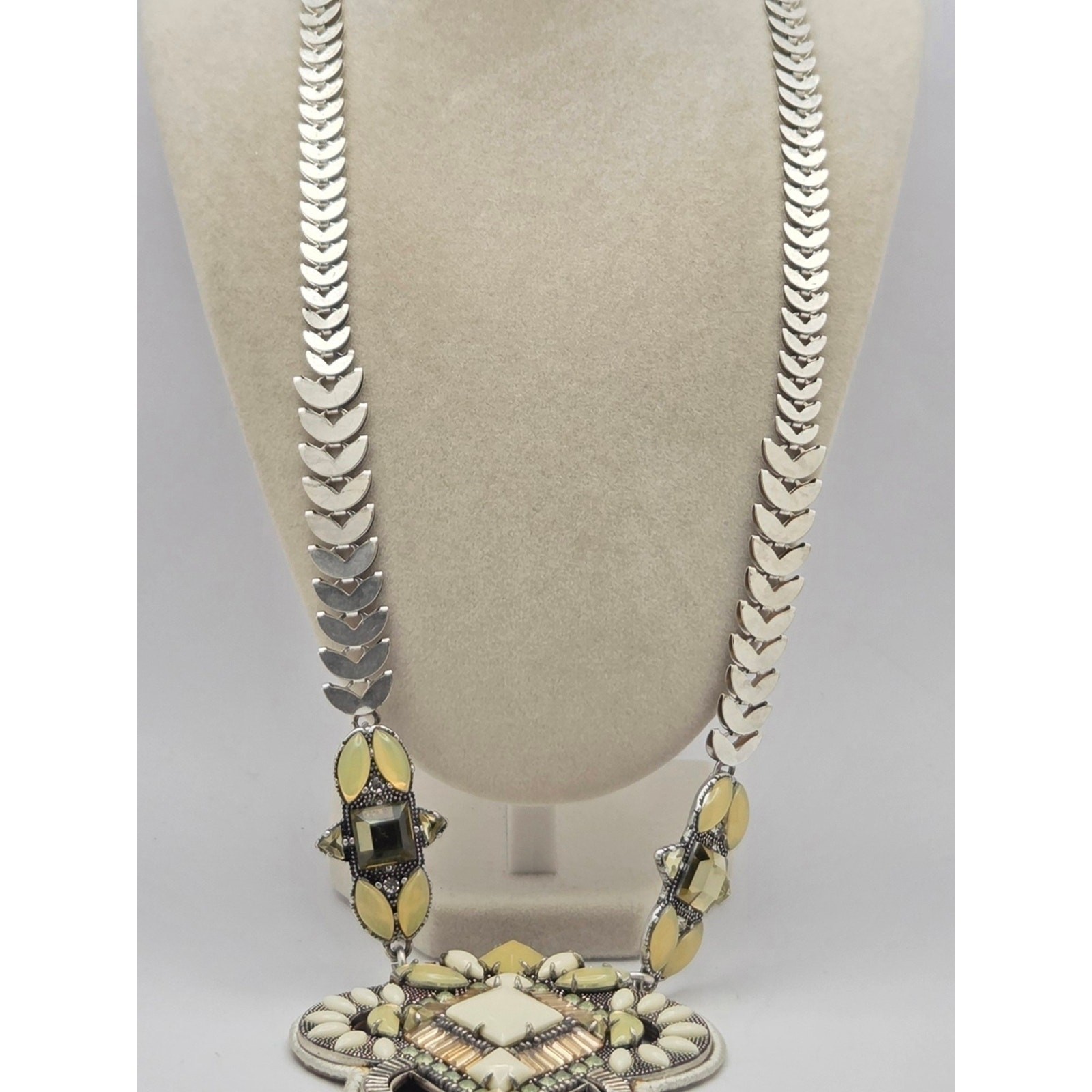 Stella & Dot Statement Necklace Mixed Media Pendant Silver Tone Yellow Cream 24″