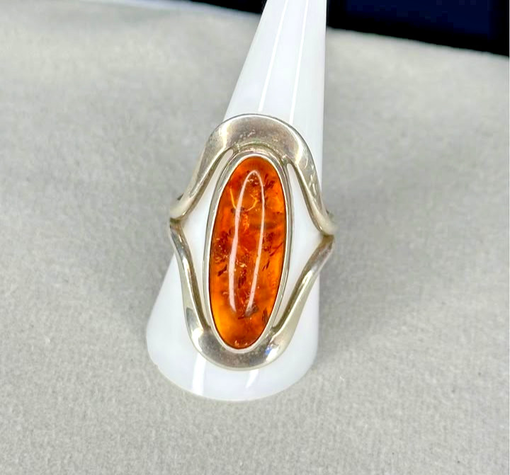 Mexico Dominique Dinouart size 10 Vintage Baltic Amber Ring 925