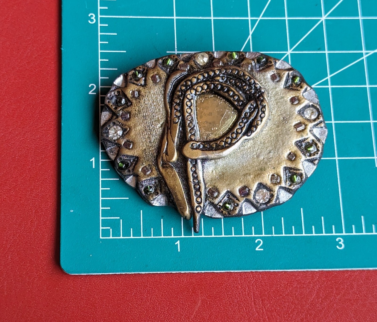 Striking Statement Letter “P” INITIAL Gold Tone Bead Stone Paper Mache BROOCH