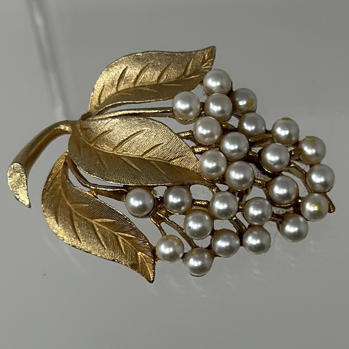 Vintage Gold Tone Bunch Of Grapes Brooch Faux Pearl Cluster Textured Elegant Pin