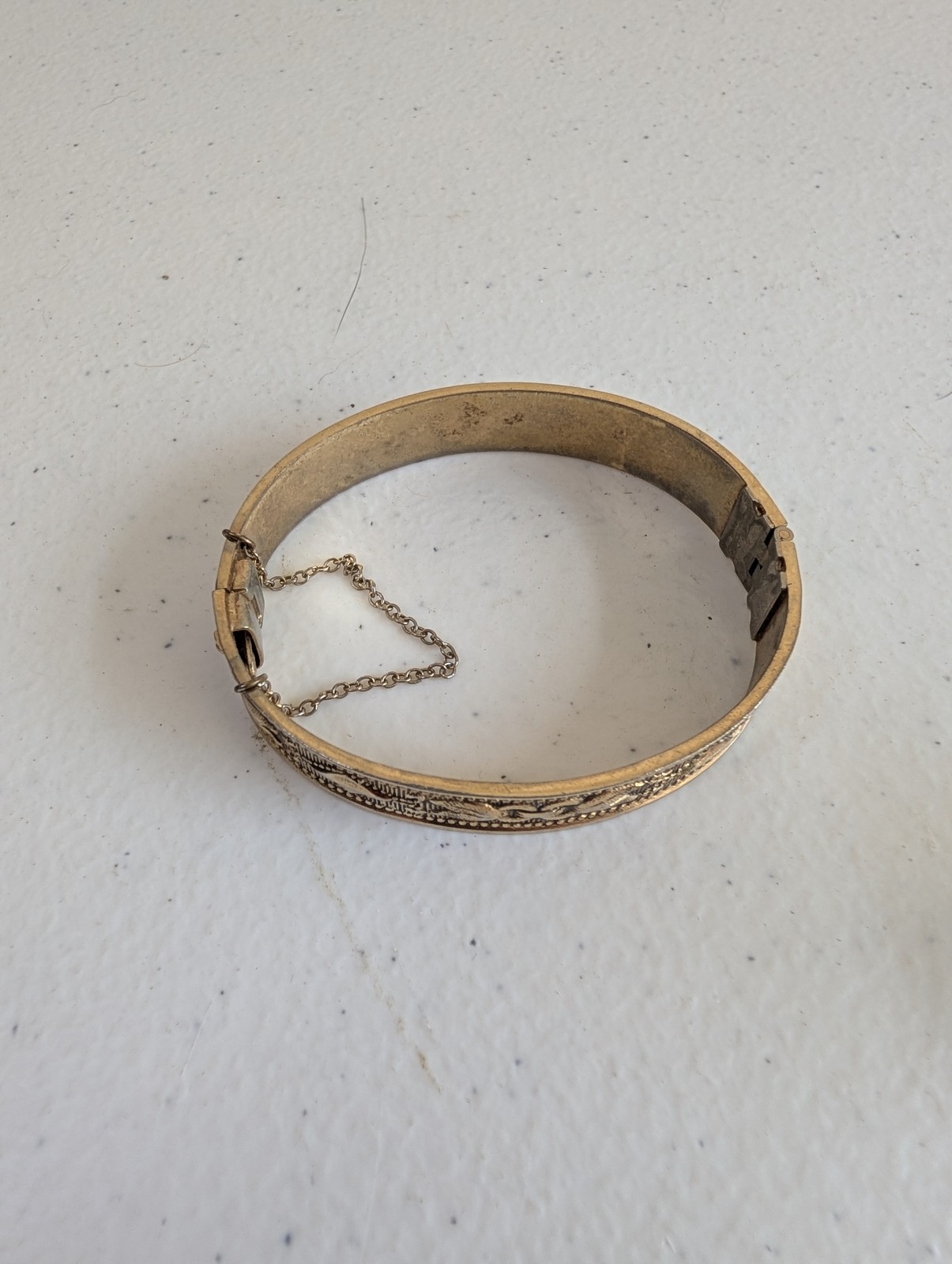 Vintage Gold Tone Embossed Floral Geometric Hinge Bangle Bracelet with Safety