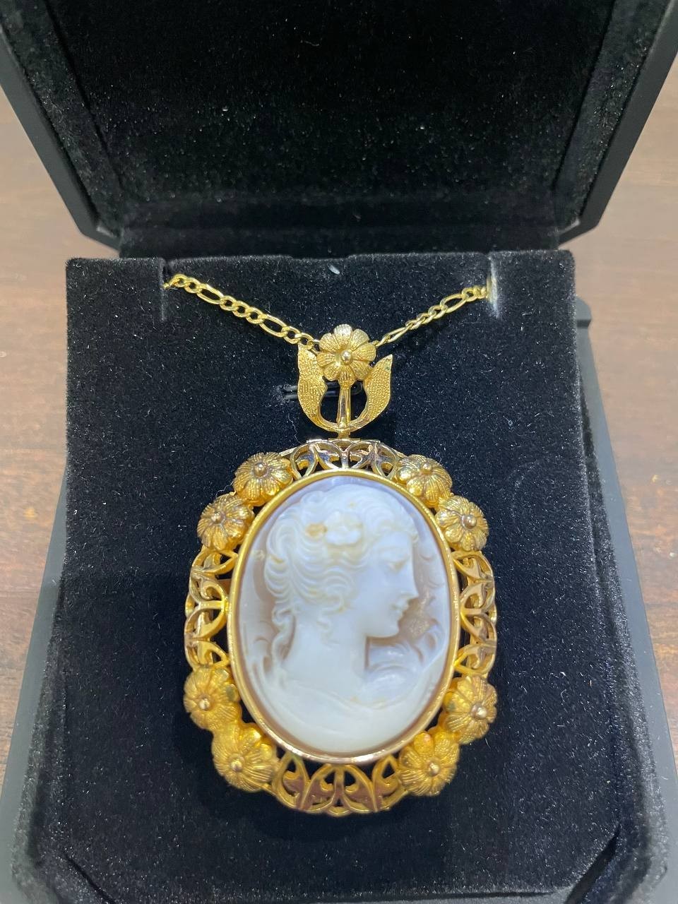 Vintage Cameo Set 14K Yellow Gold Brooch/Pendant & Carved Rose Ring 6.5 size
