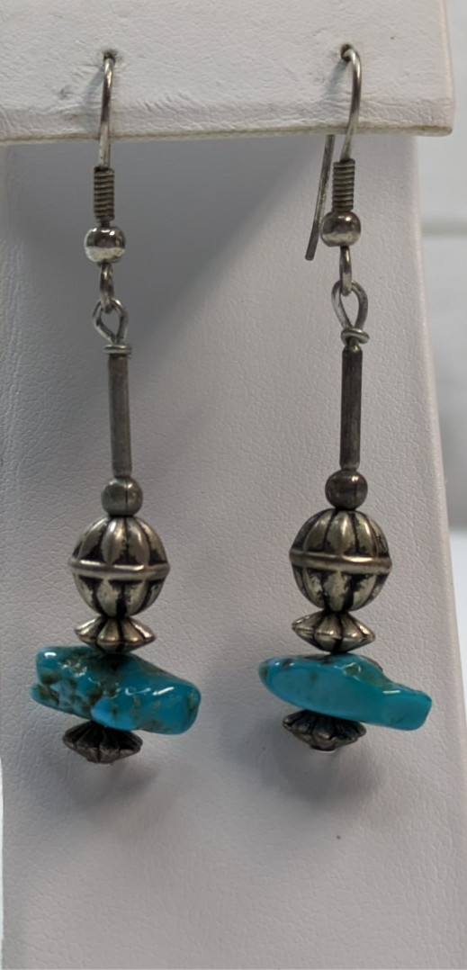 VTG Turquoise Stone Silver Tone Southwestern Drop Pierced Earrings 1.25″