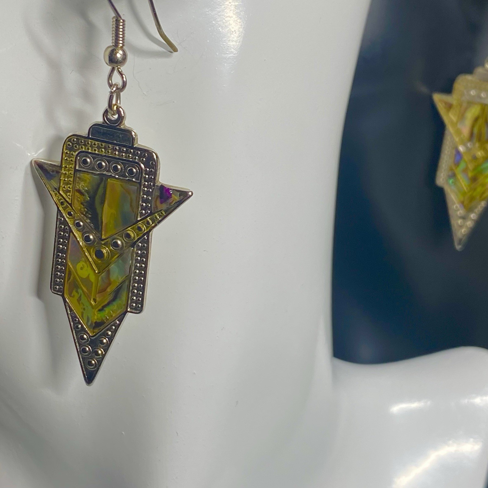 Art Deco Inlaid NZ Pāua Shell on Dangle Earrings 13g, Length Approximately 2”
