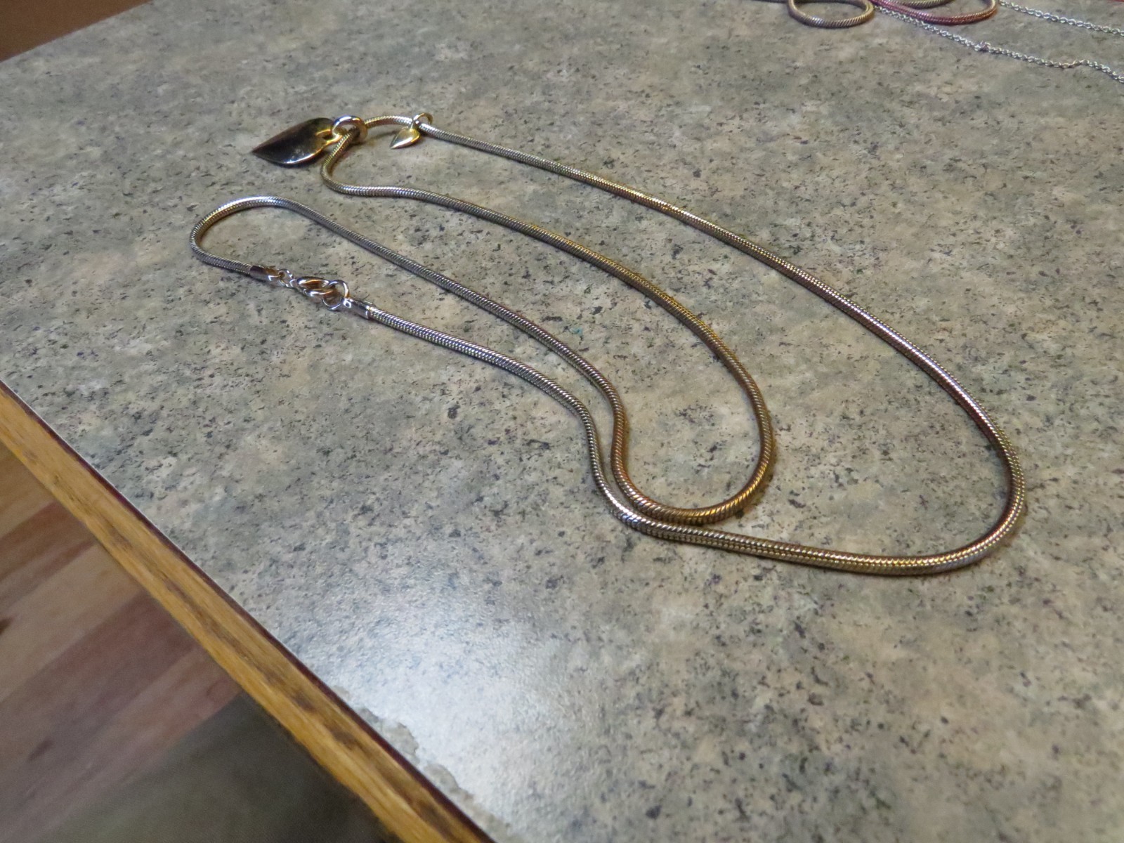 Vintage Chunky Heart Necklace Nicely Weighted 30″L Gold Tone Lobster Claw Clasp