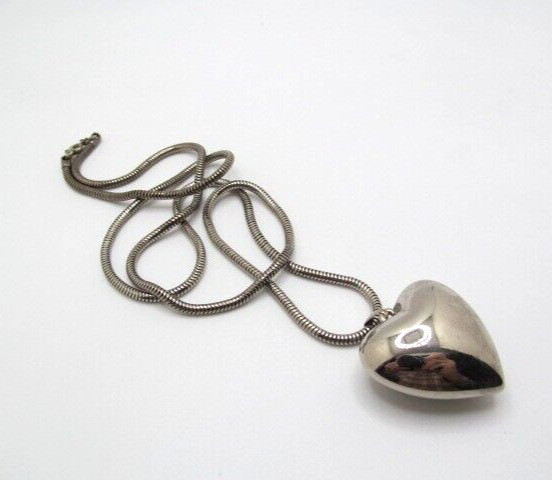 Vintage Silver Tone Thick Snake Barrel Chain 3.25mm Large Puff Heart Necklace