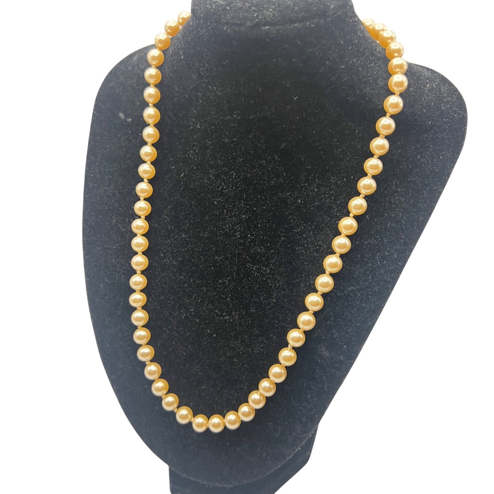 Vintage 17″ Hand Knotted Glass Pearl Necklace Gold-Tone Filigree Clasp 6mm Bride