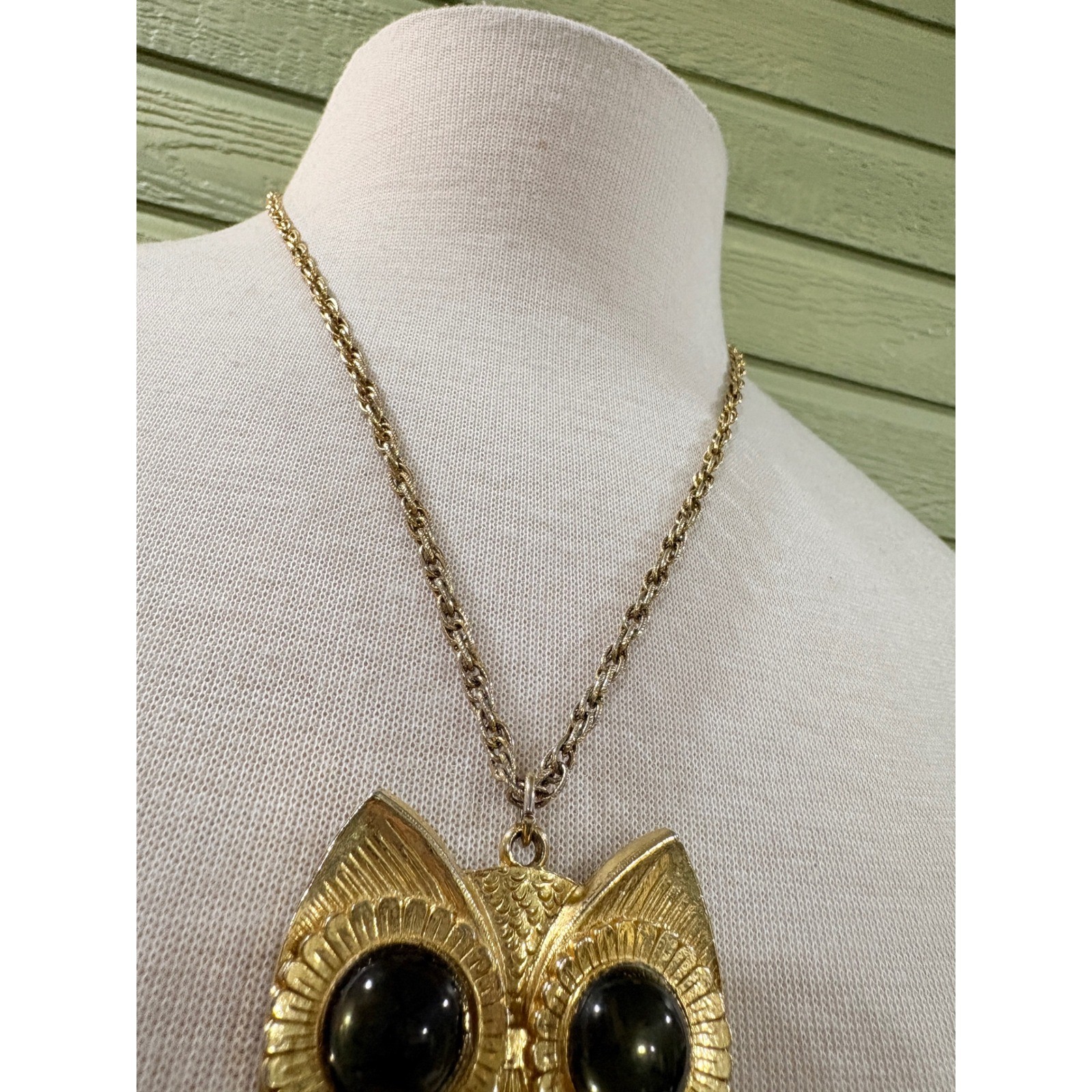 Vintage Articulated Owl Pendant Necklace Gold Tone Green Glass Eyes