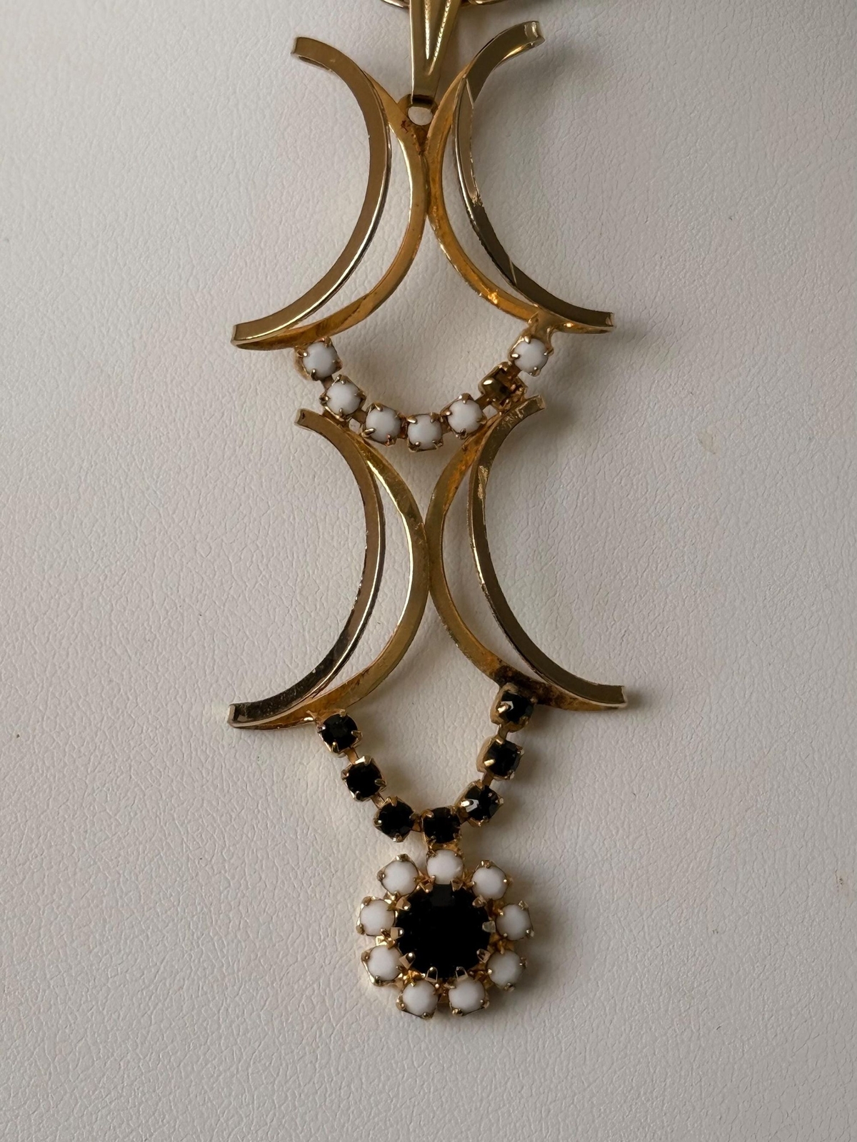 Vintage Art Deco Influence Gold tone Pendant and Chain Geometric Design Necklace