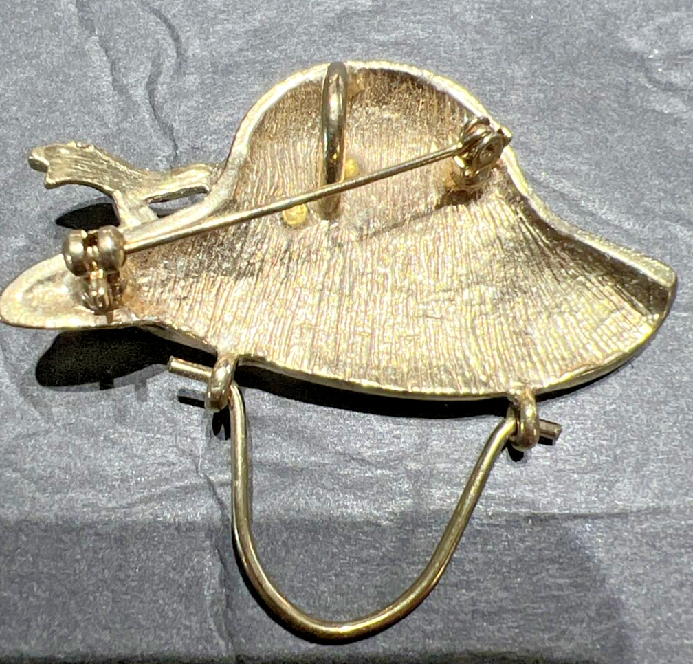 Vintage Red Hat Enamel Pin Gold Tone 2″ Lot 7