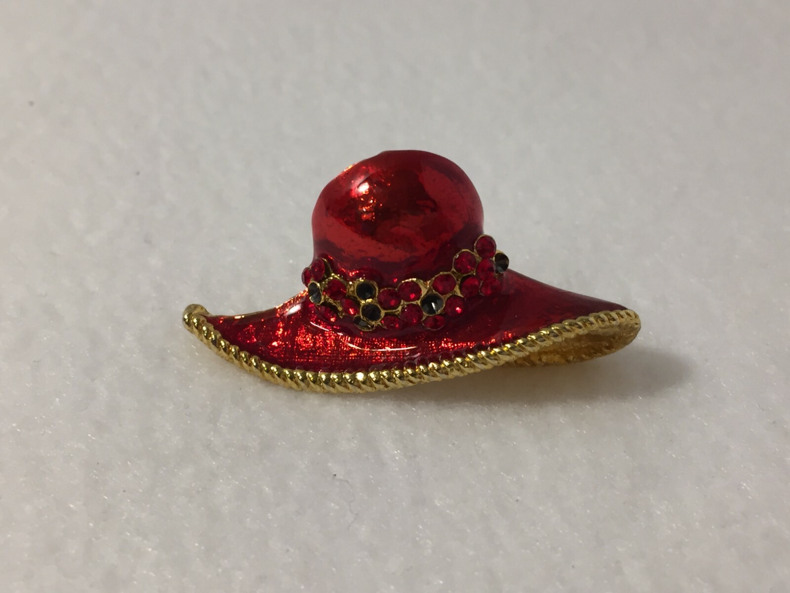 Red Hat Society Women’s Brooch Pin Button Red, Purple with Gold Tone Metal