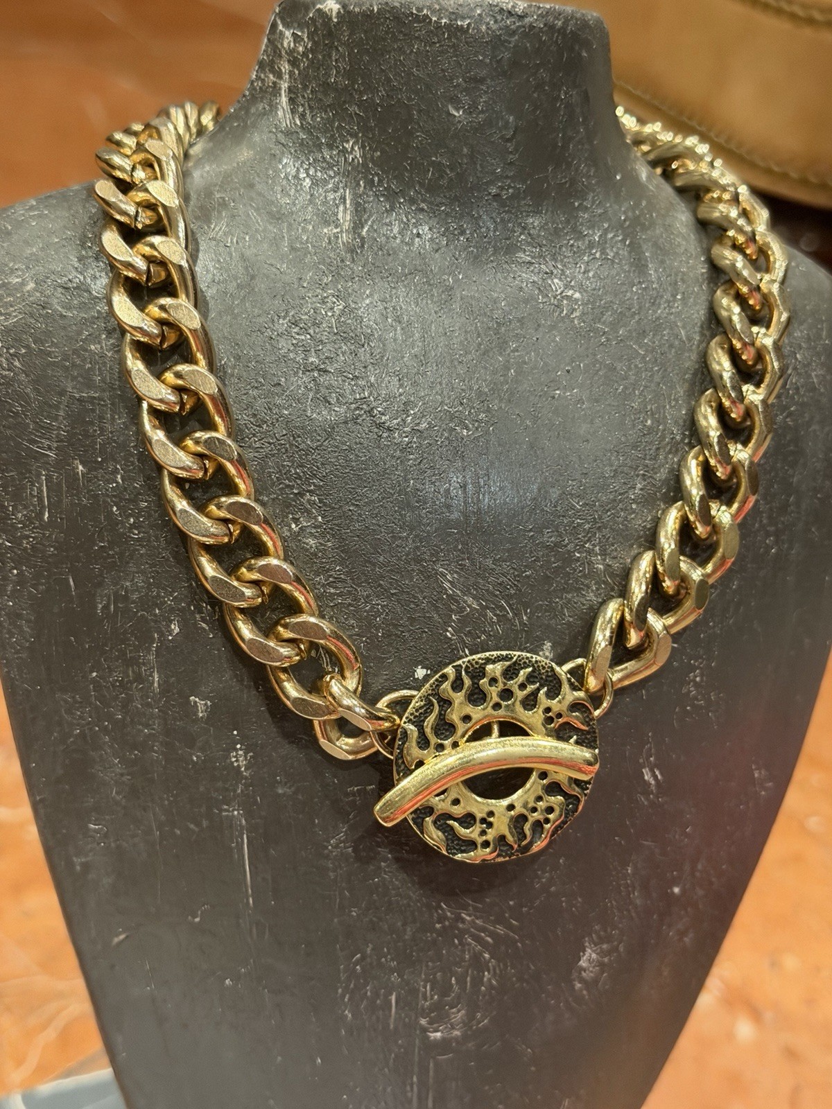 SAKI BRONZE CHUNKY Gold CUBAN LINK 17″ Necklace TOGGLE MODERNIST BRUTALIST EUC