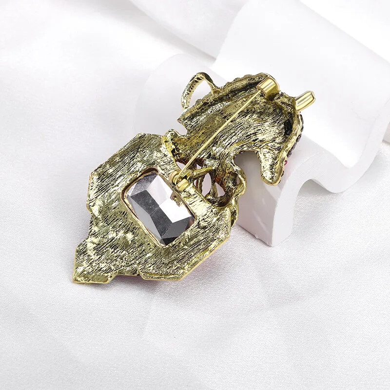 Vintage Women Men Fashion Heavy Industry Crystal Horse Brooches Accessories Gift
