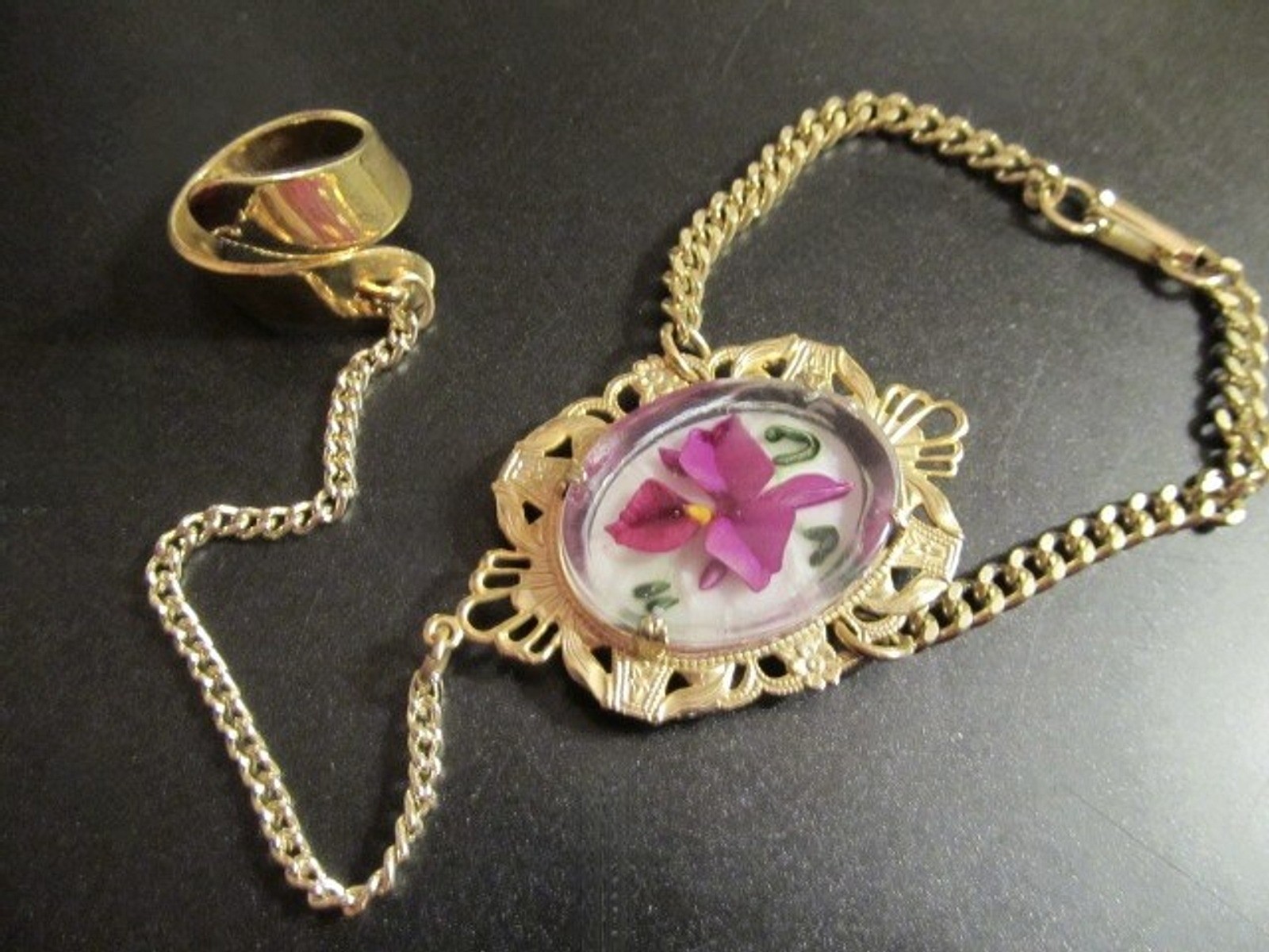 Retro Vintage Gold Tone Slave Ring Bracelet Pressed Orchid in Lucite Unusual