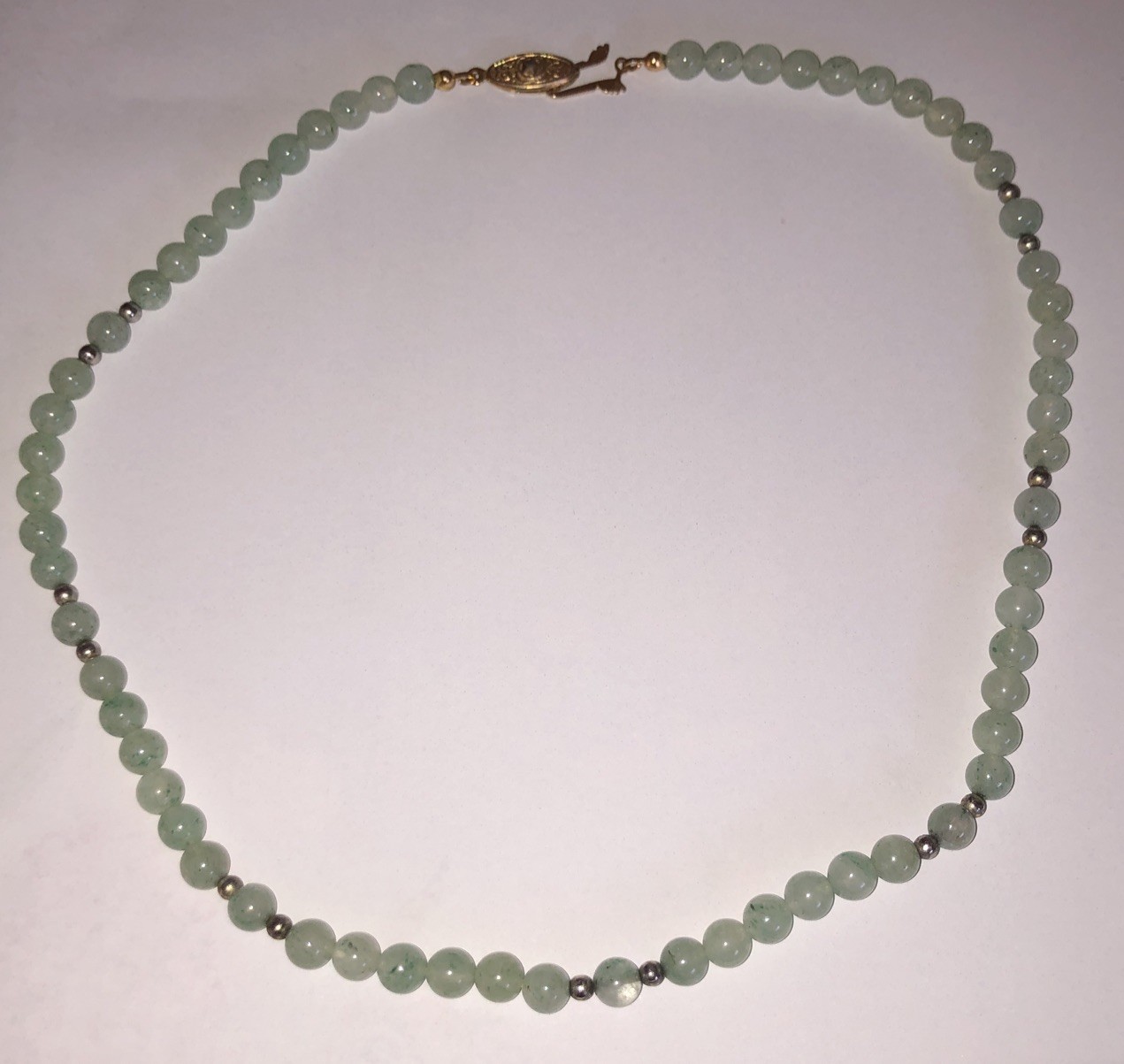 Natural Green Jadeite Jade Bead 16” Necklace Gold Tone Clasp