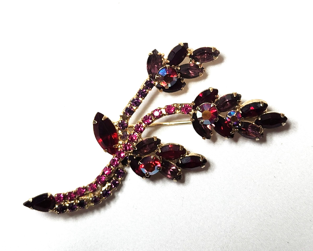 VINTAGE RED, FUCHSIA PINK & AB STONES FLORAL SPRAY BROOCH 3 1/2″L