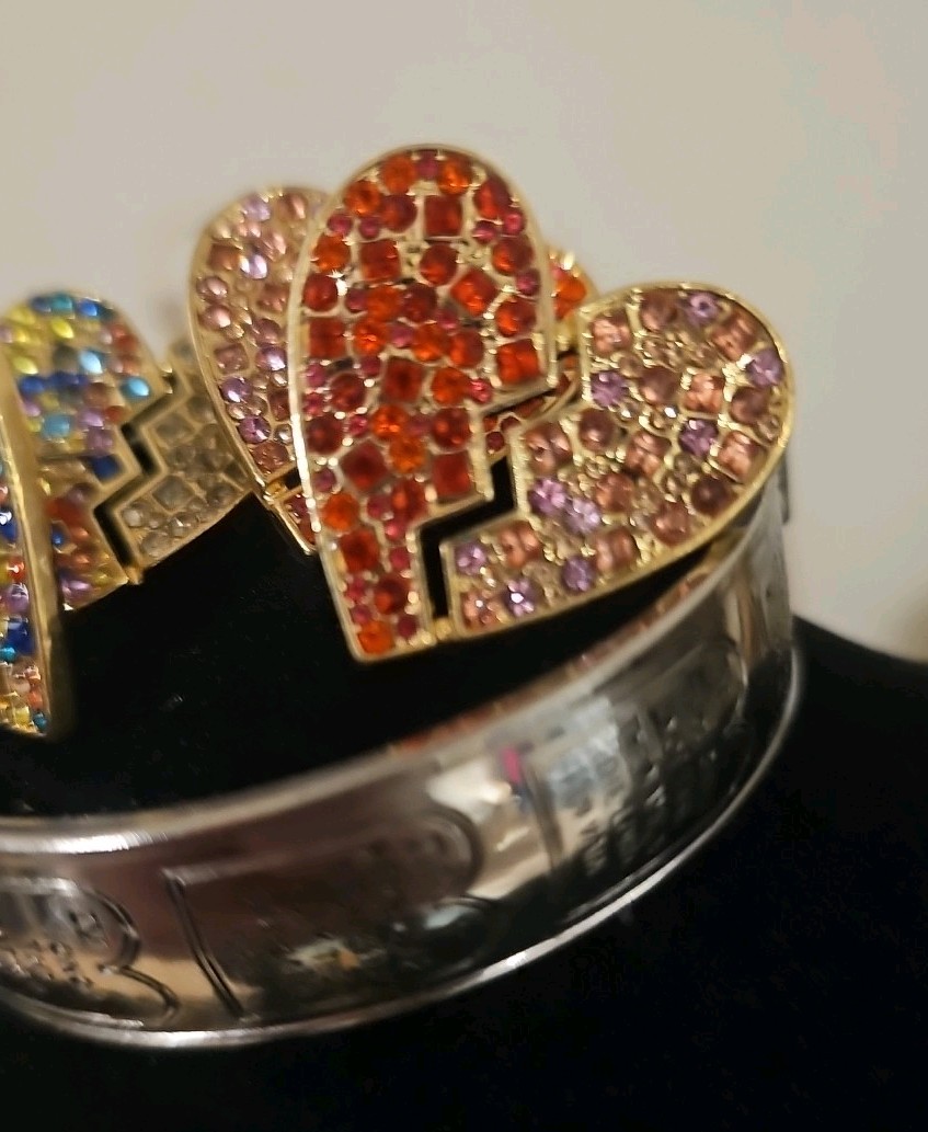 Set of 2 VTG SUGAR FIX Rhinestone Encrusted Heart Shaped Gold Plated Earrings 2″
