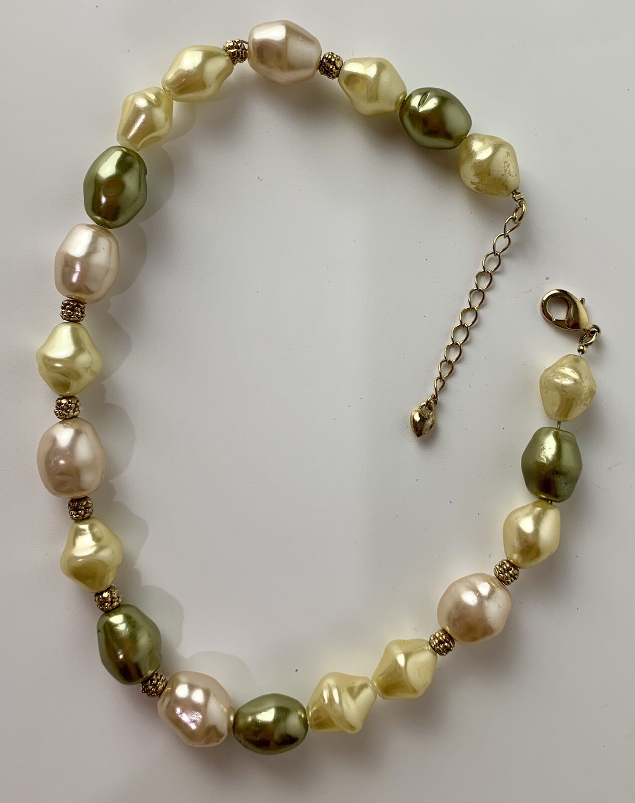 Vintage Faux Large Baroque Pearl Adjustable Choker Necklace – 15 to 17 in