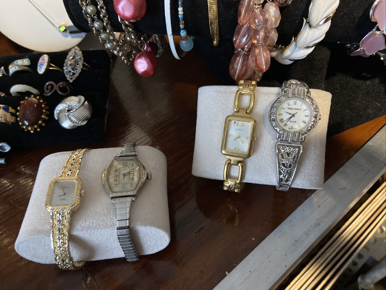 Fabulous 443 Piece Lot Of Vintage + Modern Fashion Costume Jewelry Nice Pieces