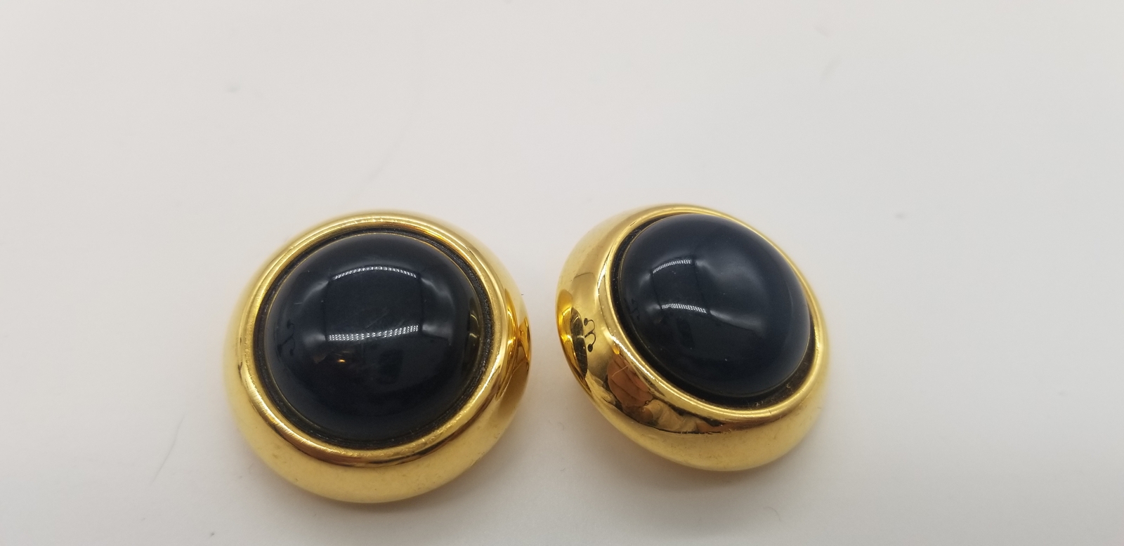 Vintage Lot Of 3 Pairs Of Gold Tone & Black Pierced Earrings Different Shapes A3