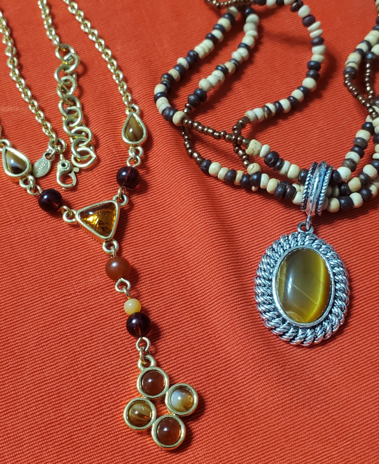 Mixed Lot 5 Pieces * Monet * Avon * Emma Paige *2 Neck*2 Sets of ER*1 Bracelet
