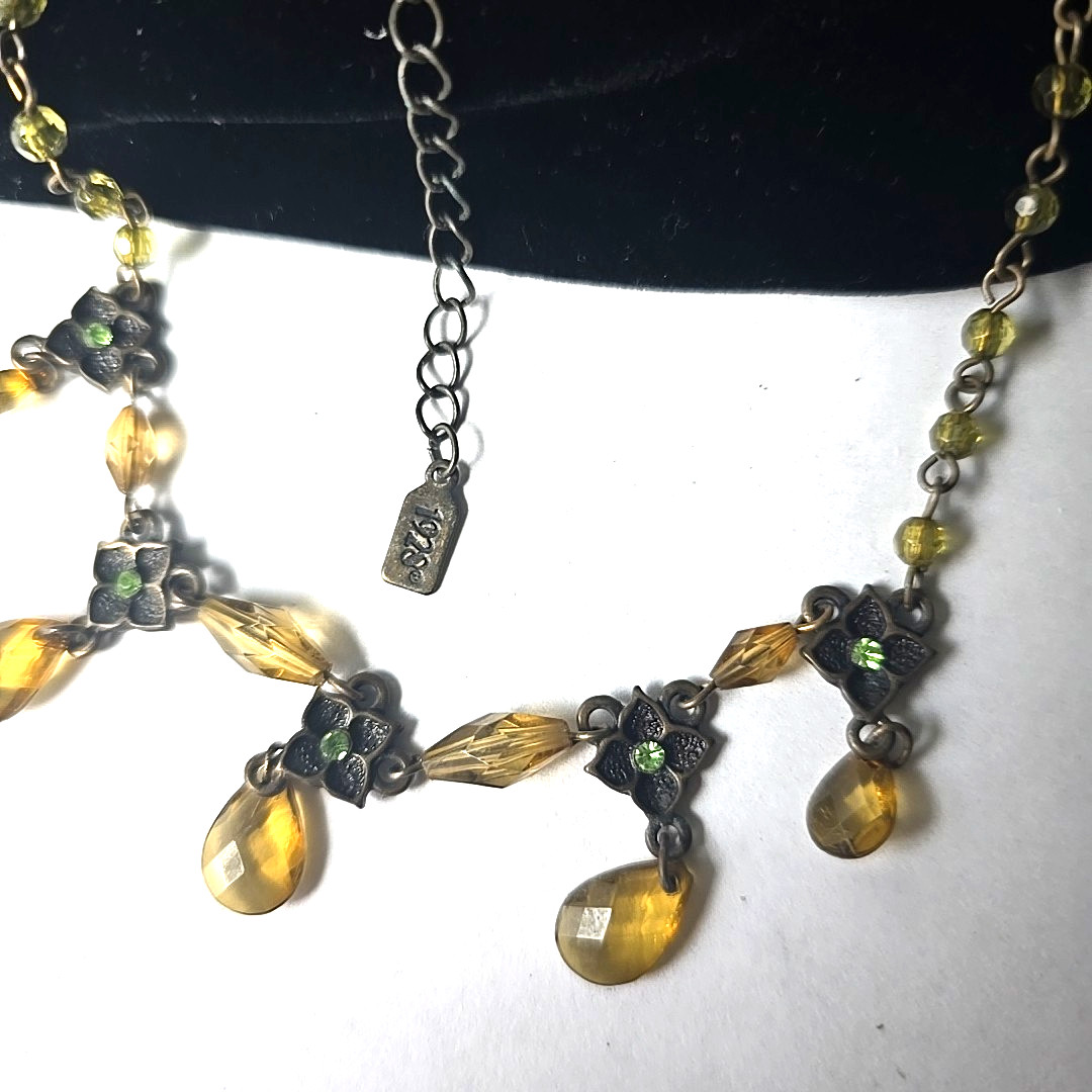 Vintage 90s 1928 Bronze Tone Acrylic Beads Lightweight Chain Choker Necklace 19″
