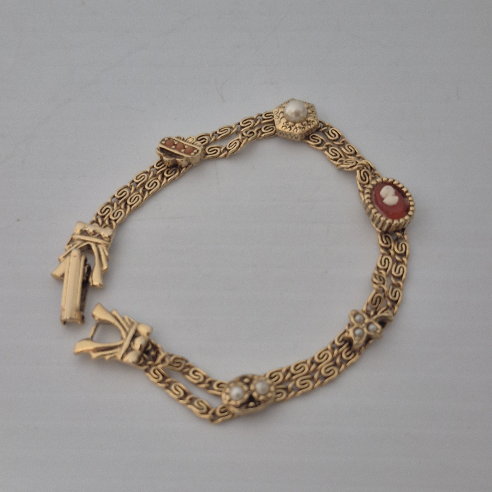Vtg Goldette Bracelet 7″ Double Strand Charm Station Bracelet Cameo Mid Century