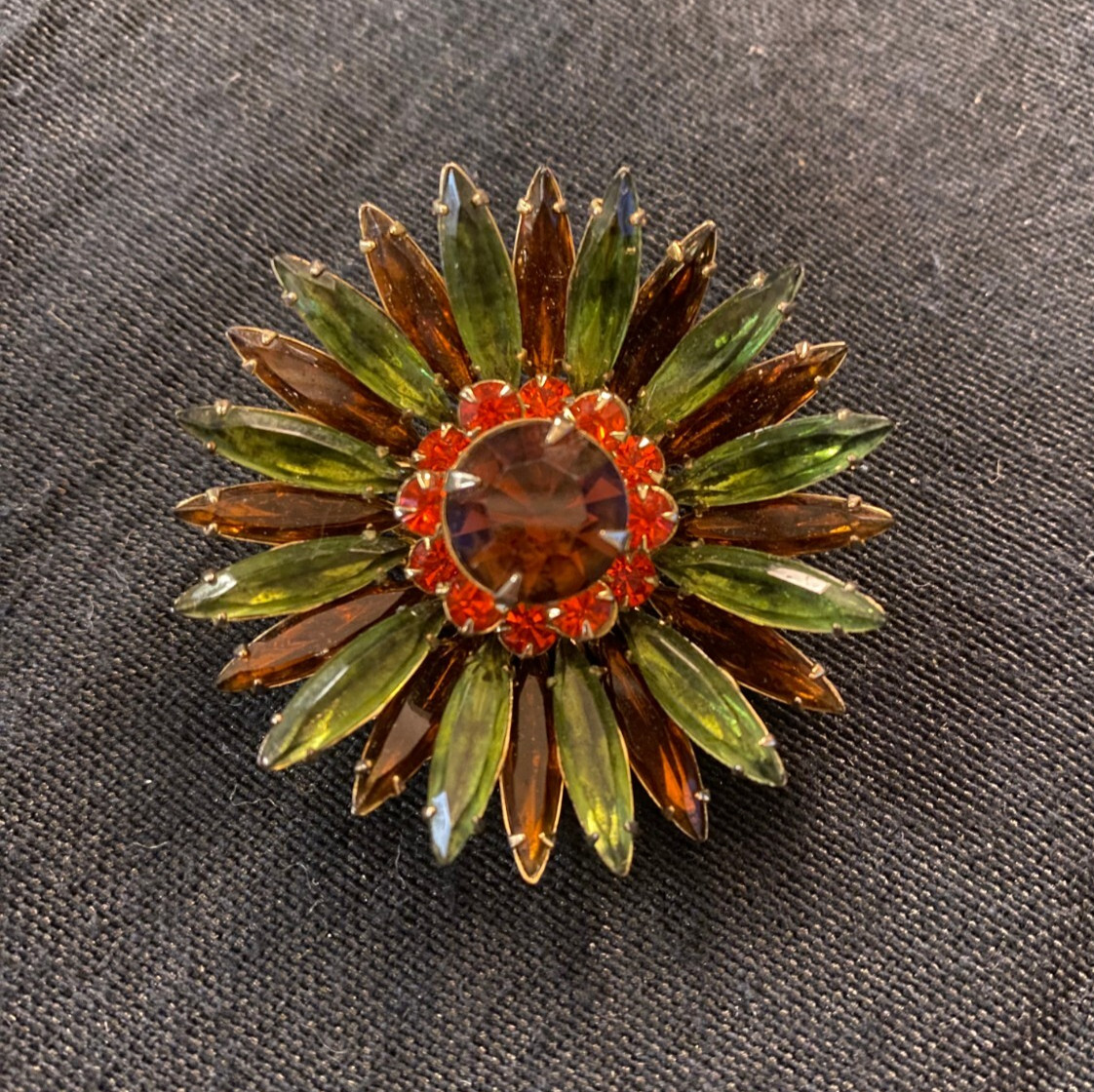 Vintage Tiered Daisy in Fall Colors Flower Rhinestone Pin Brooch