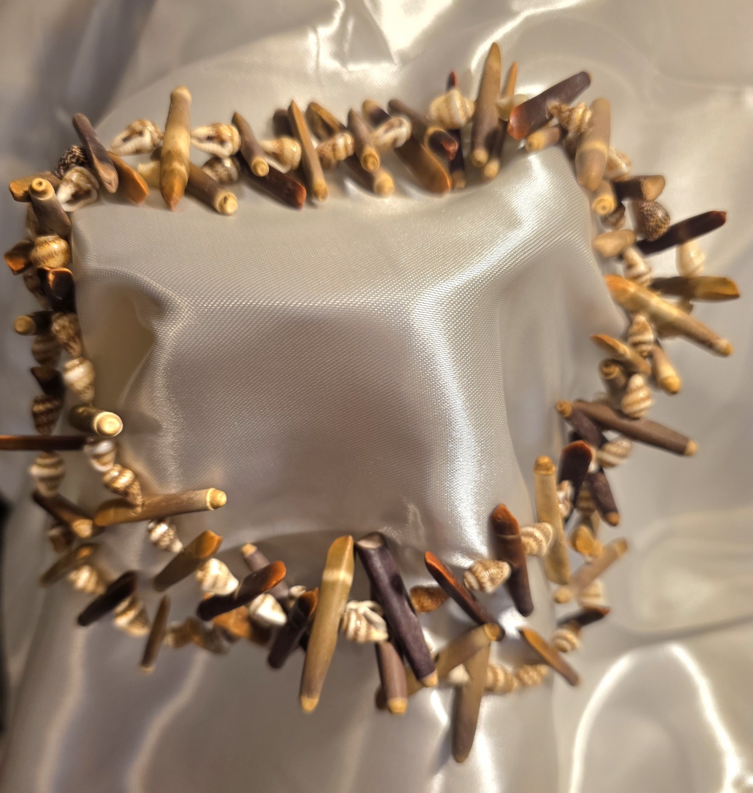 VTG Natural Sea Urchin/Shell Necklace Handmade/Beach/Costal Beautiful Sounding