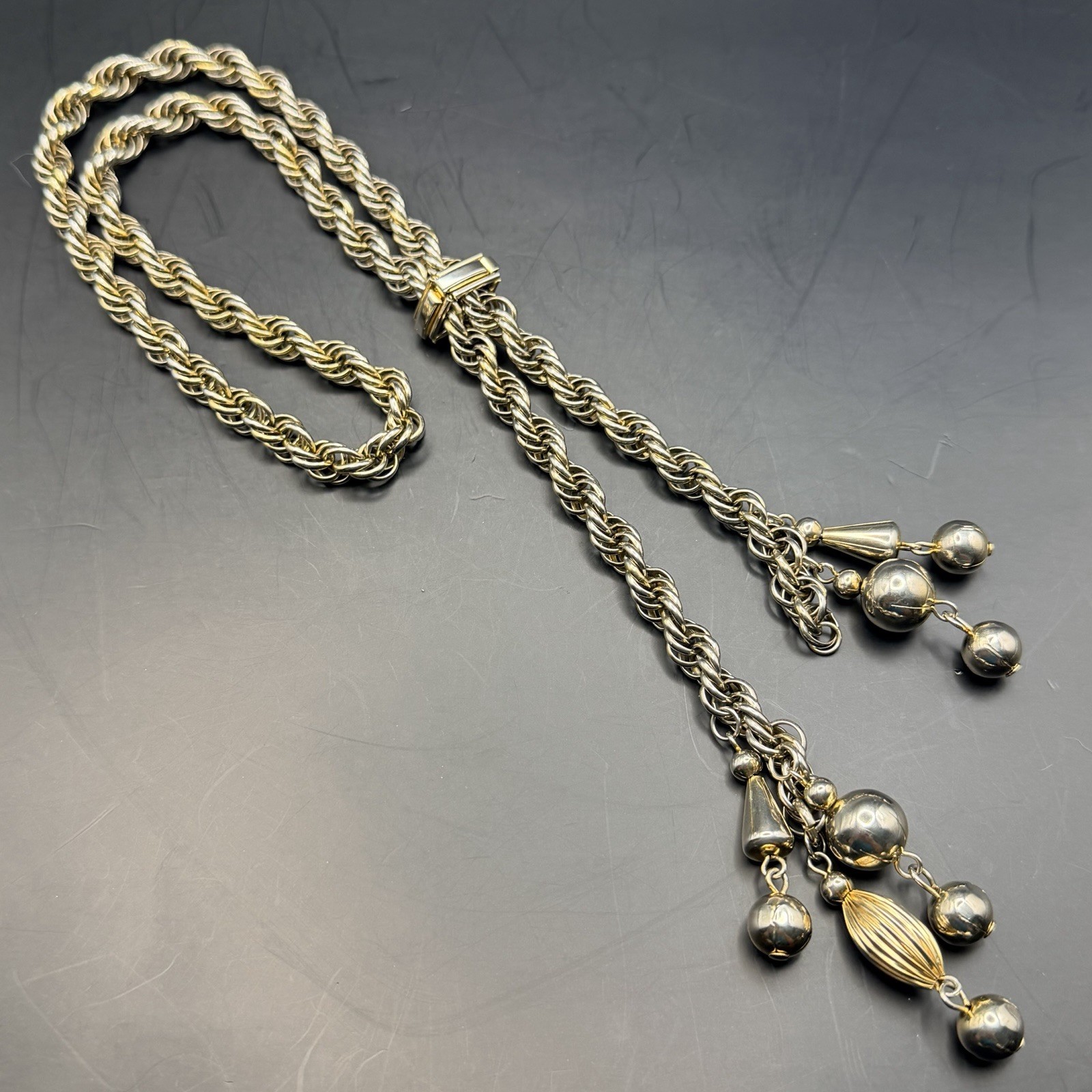 Vintage Gold Tone Rope Chain Lariat Necklace Tassel Dangle Adjustable Statement