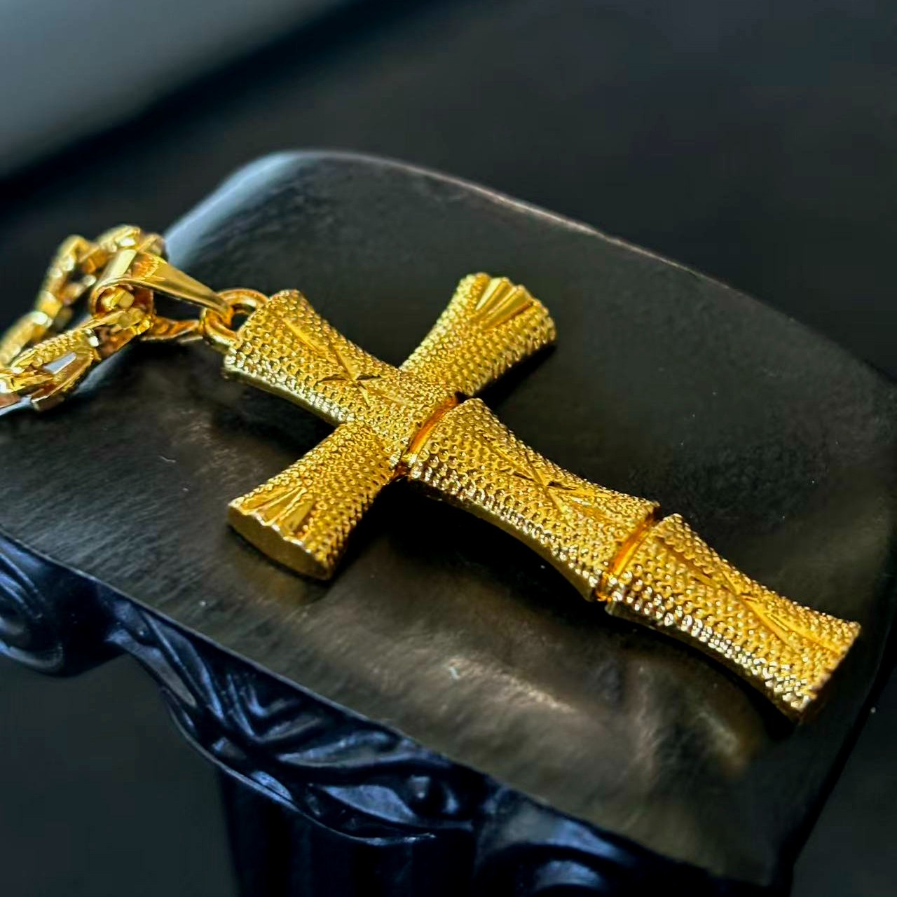 Golden Cross Pendant Necklace Gold-plated (NOT SURE) marked ‘999’, 18.5 in