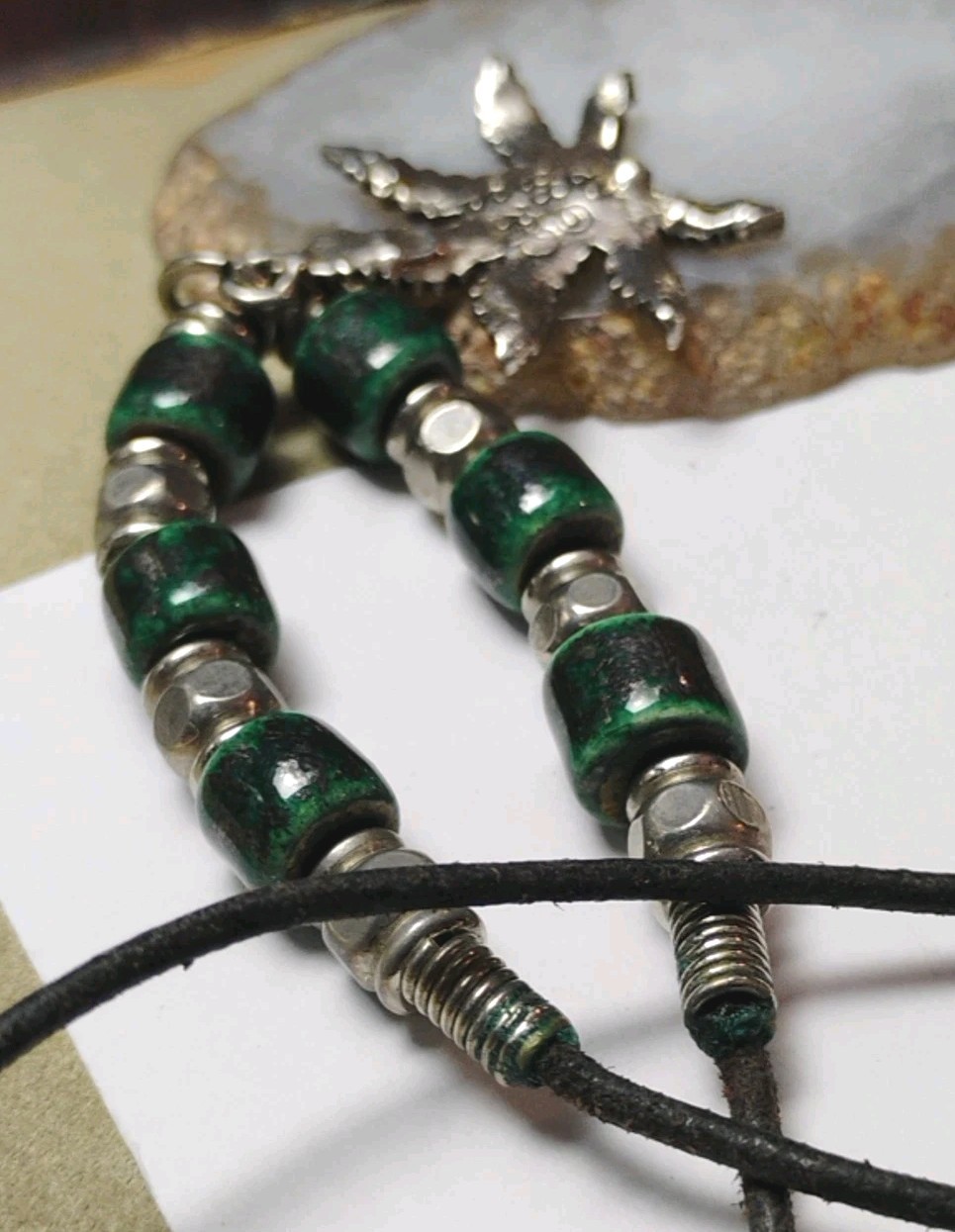 Vtg HEMP/CANNABIS Charm/Pendant Necklace, 20″ Silver Tone, Green Ceramic Beads!