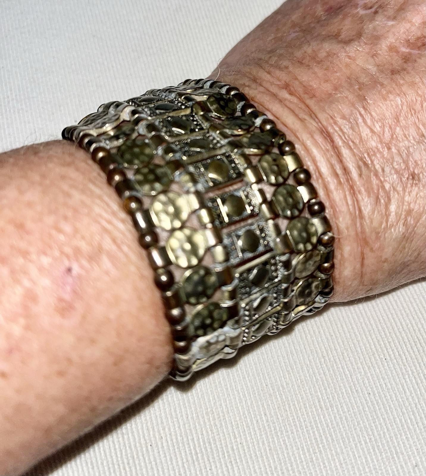 Vtg Brass Metal Ornate Beaded Stretch Cuff Bracelet 1.5” W One Size 6-8” Wrist