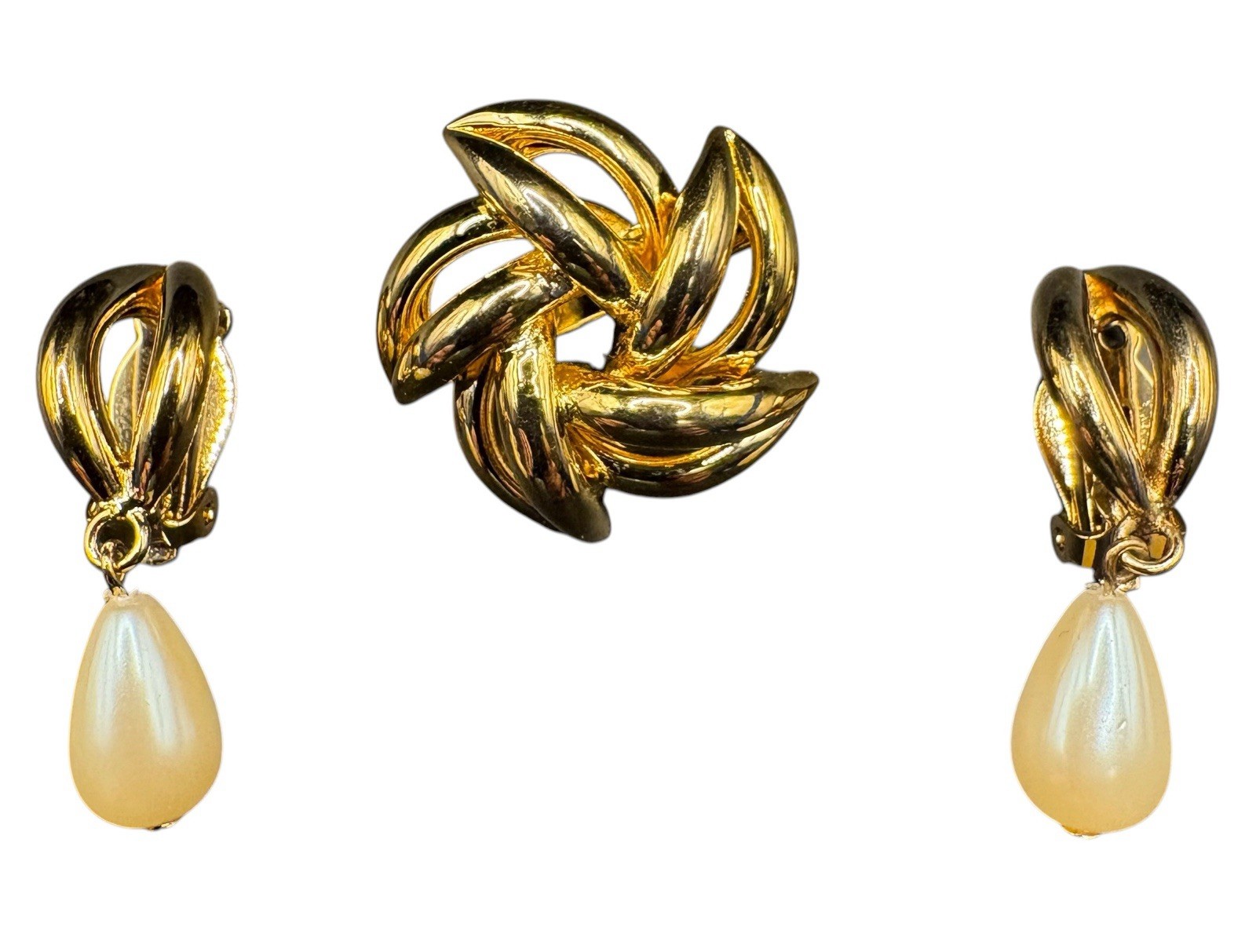 Vintage Gold Tone Sculptural Necklace Brooch Earrings Set Rope Chain
