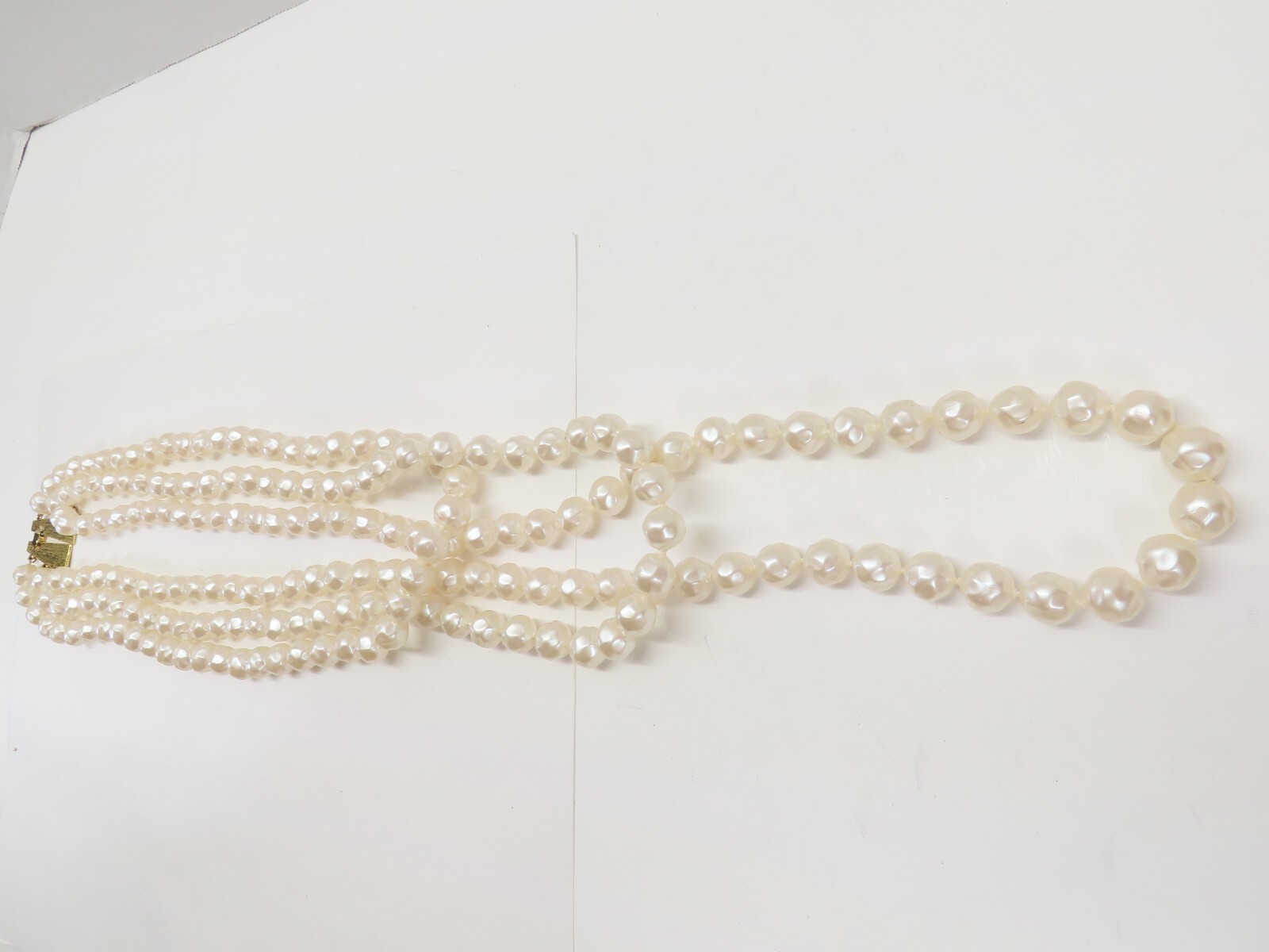Vintage Beaded Necklace Lot Faux Pearl Ivory Gold Beaded Accents D2364