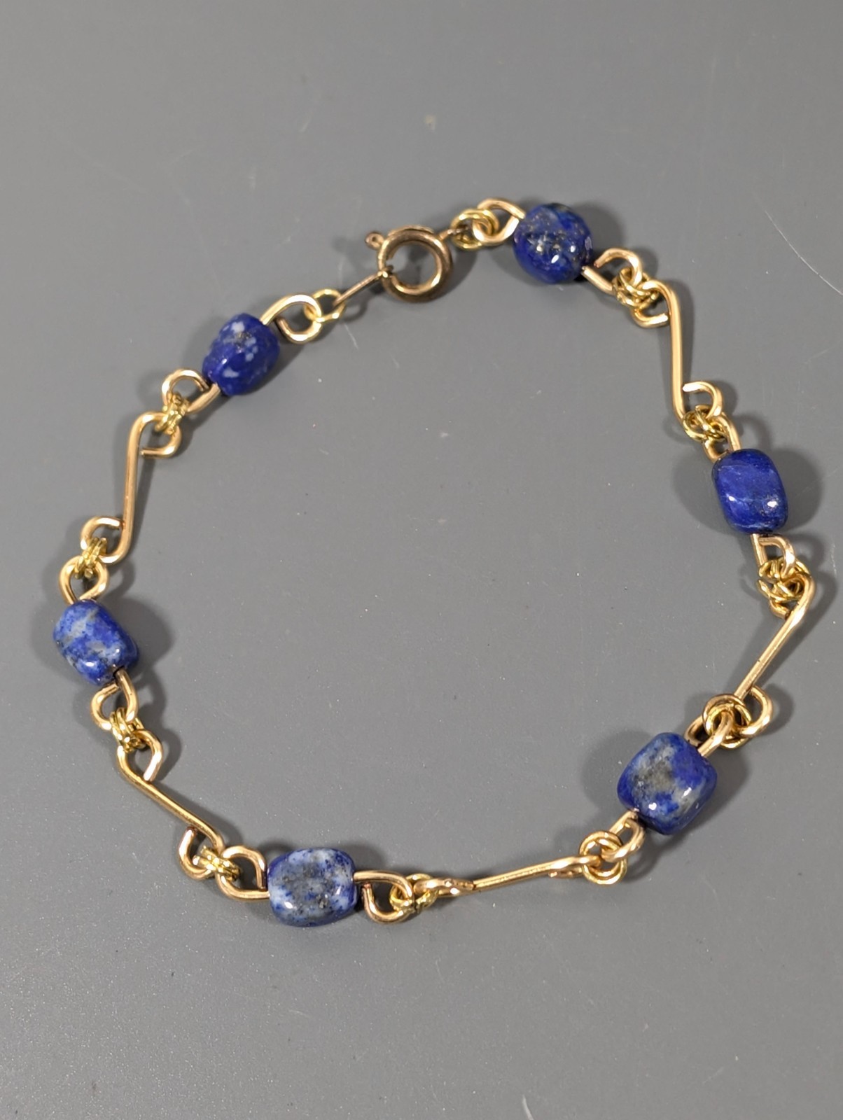 Vintage Blue Stone Bead Gold Tone Curved Bar Chain Tennis Bracelet 7.25 in
