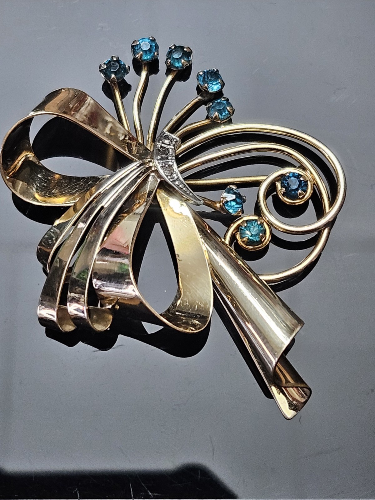 Vintage Signed CM Brooch Gold Filled 1/20 12k Blue Stones Bow And Sprig