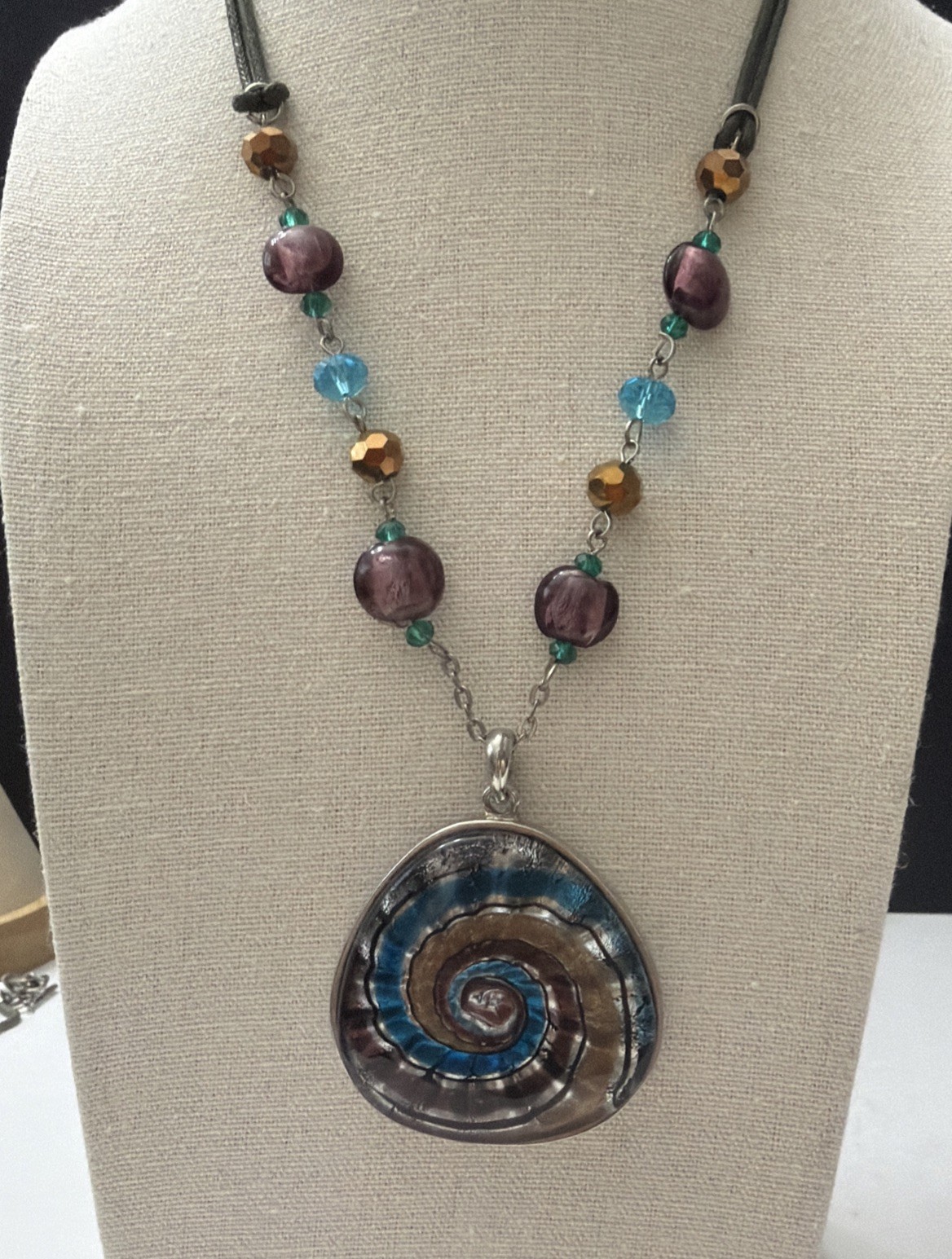 Beautiful Silver-tone Purple & Blue Swirl Glass Pendent Necklace