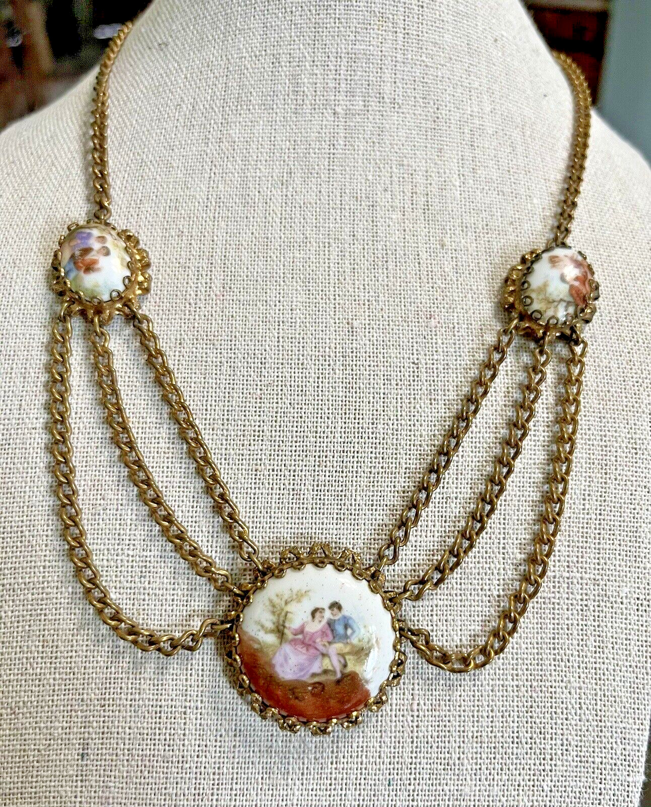 VTG Porcelain Festoon Necklace Transferware Courting Couple Statement Necklace