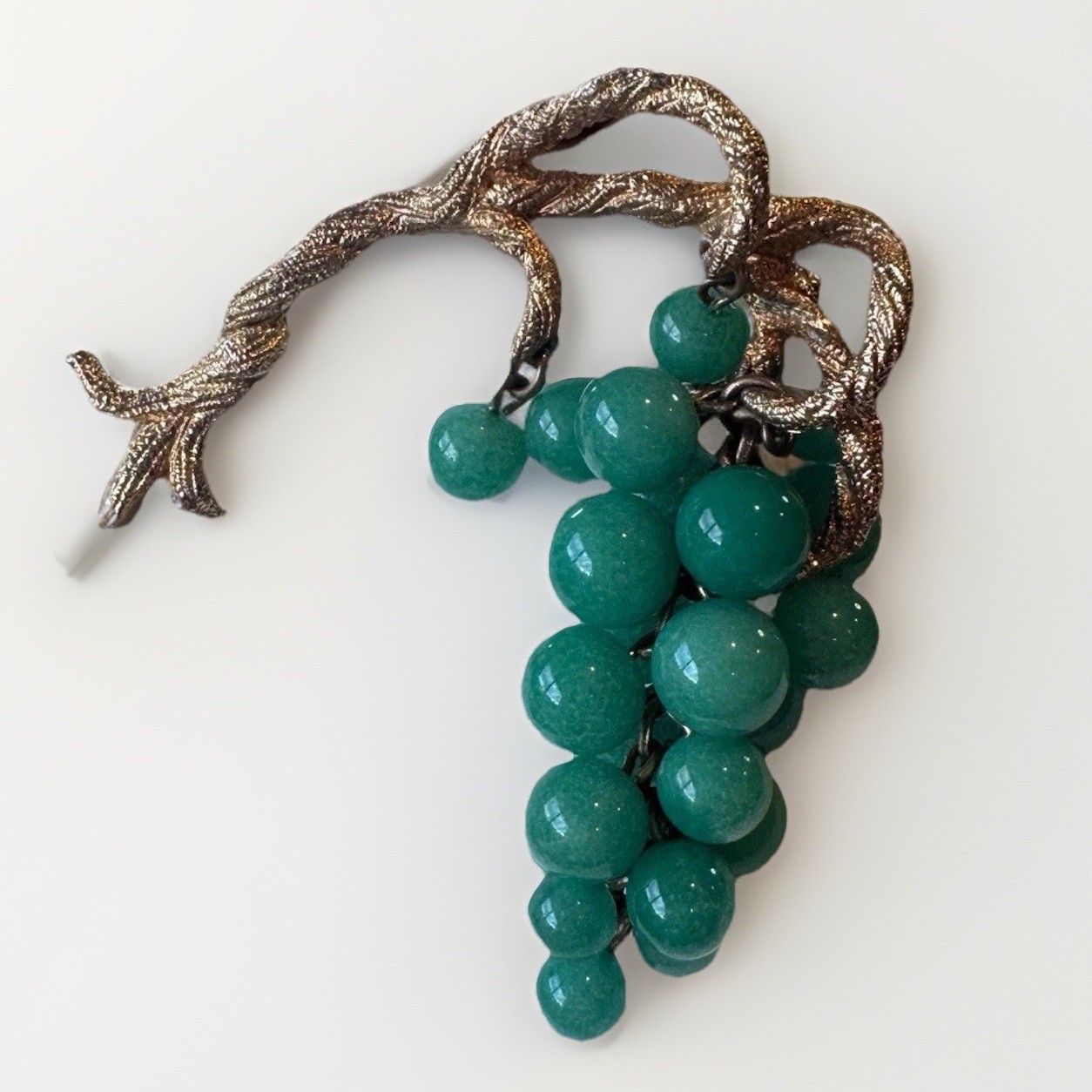 Vintage Grape Brooch Green Glass Beads Gold Tone Vine Mid Century